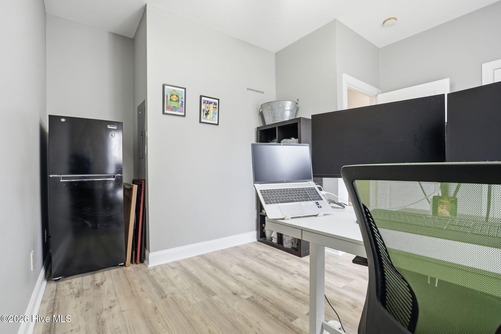 100558229 | Photo 29