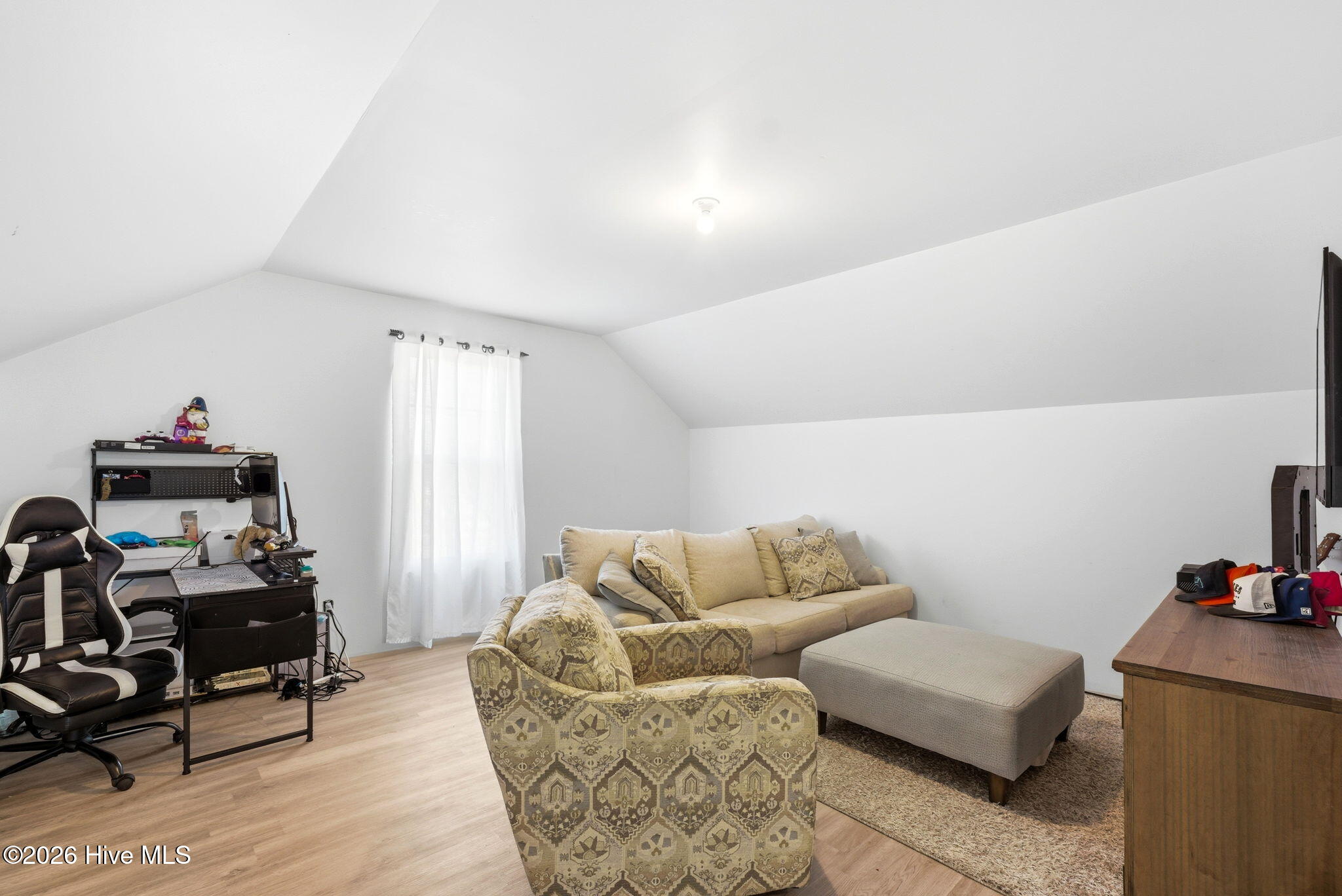 100559048 | Photo 32