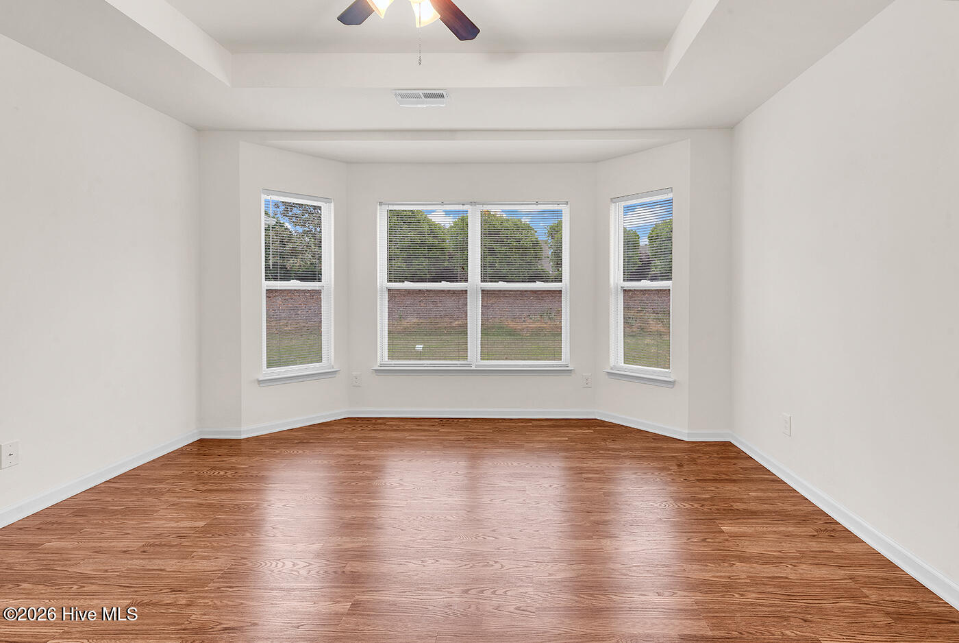 100554888 | Photo 13