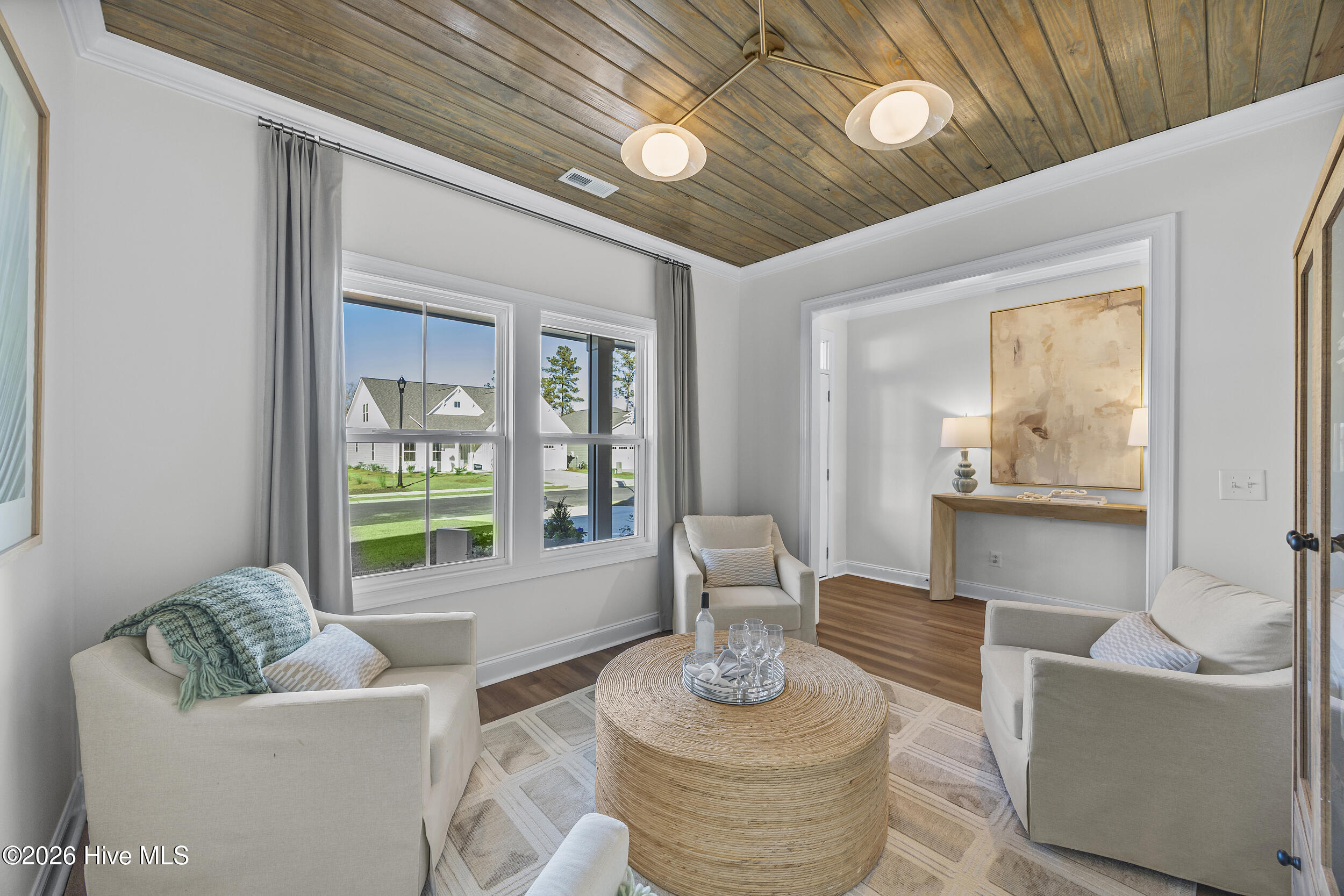 100556247 | Photo 21