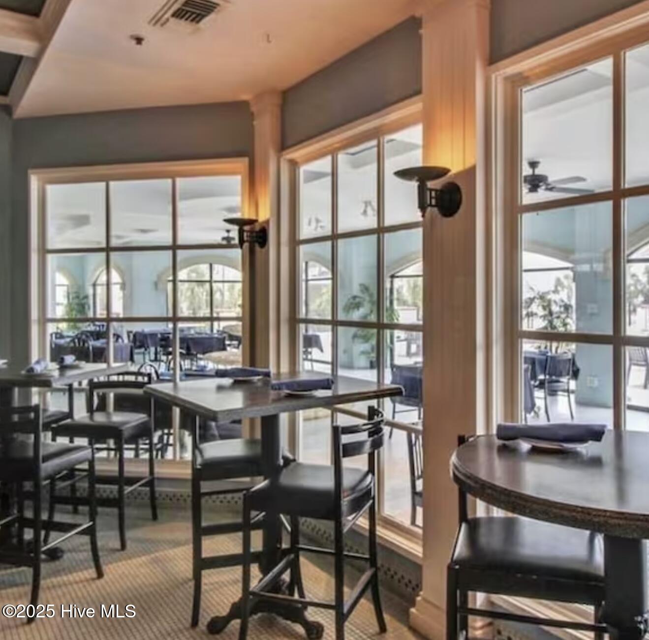 100539487 | Photo 27