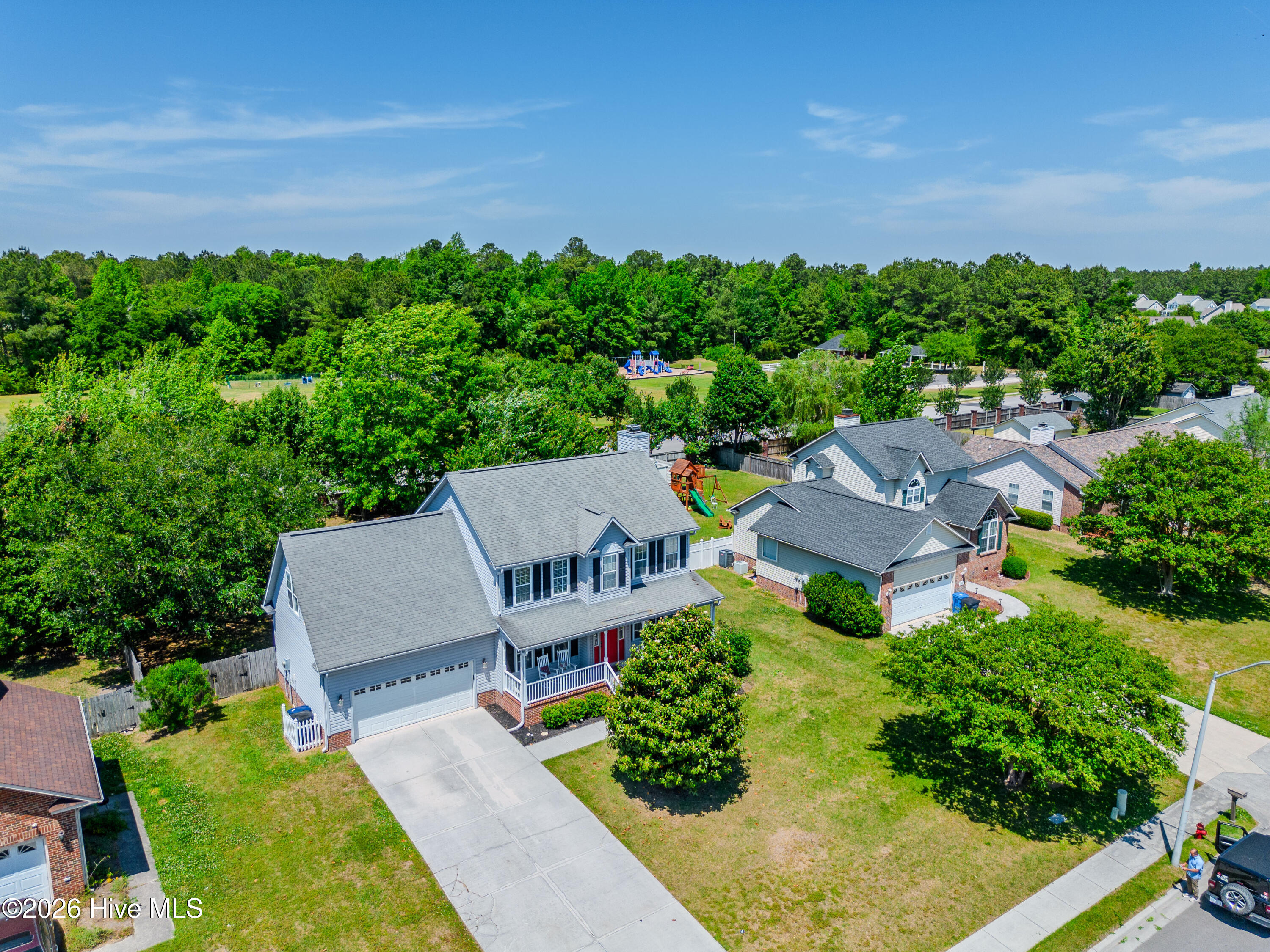 100569182 | Photo 71