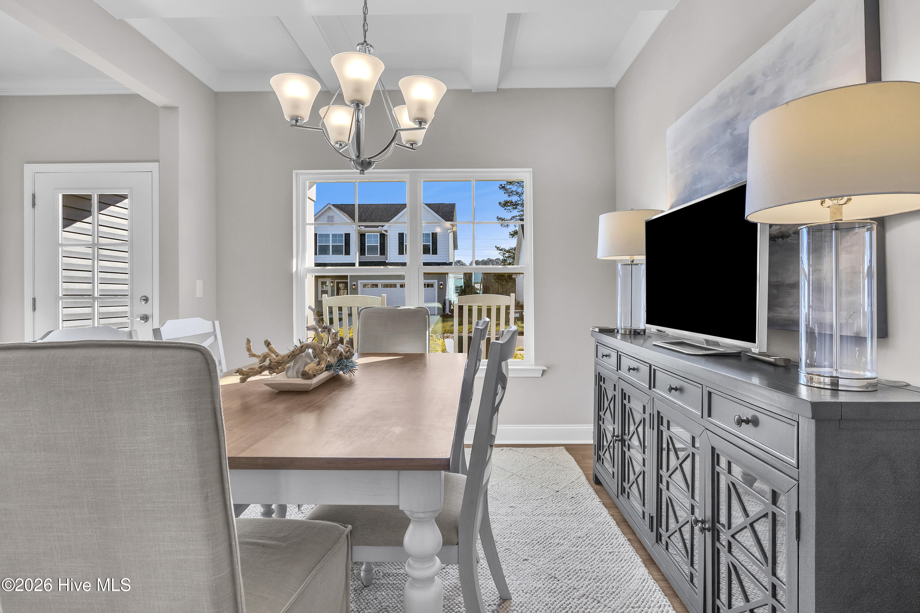 100561005 | Photo 10