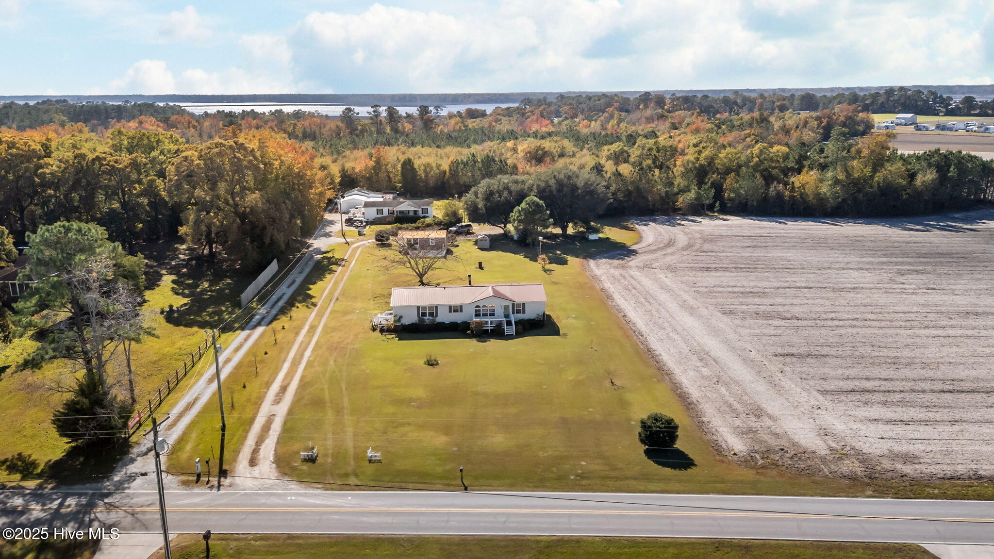 100540304 | Photo 30