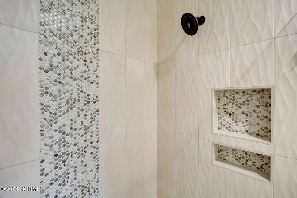 100538884 | Photo 23