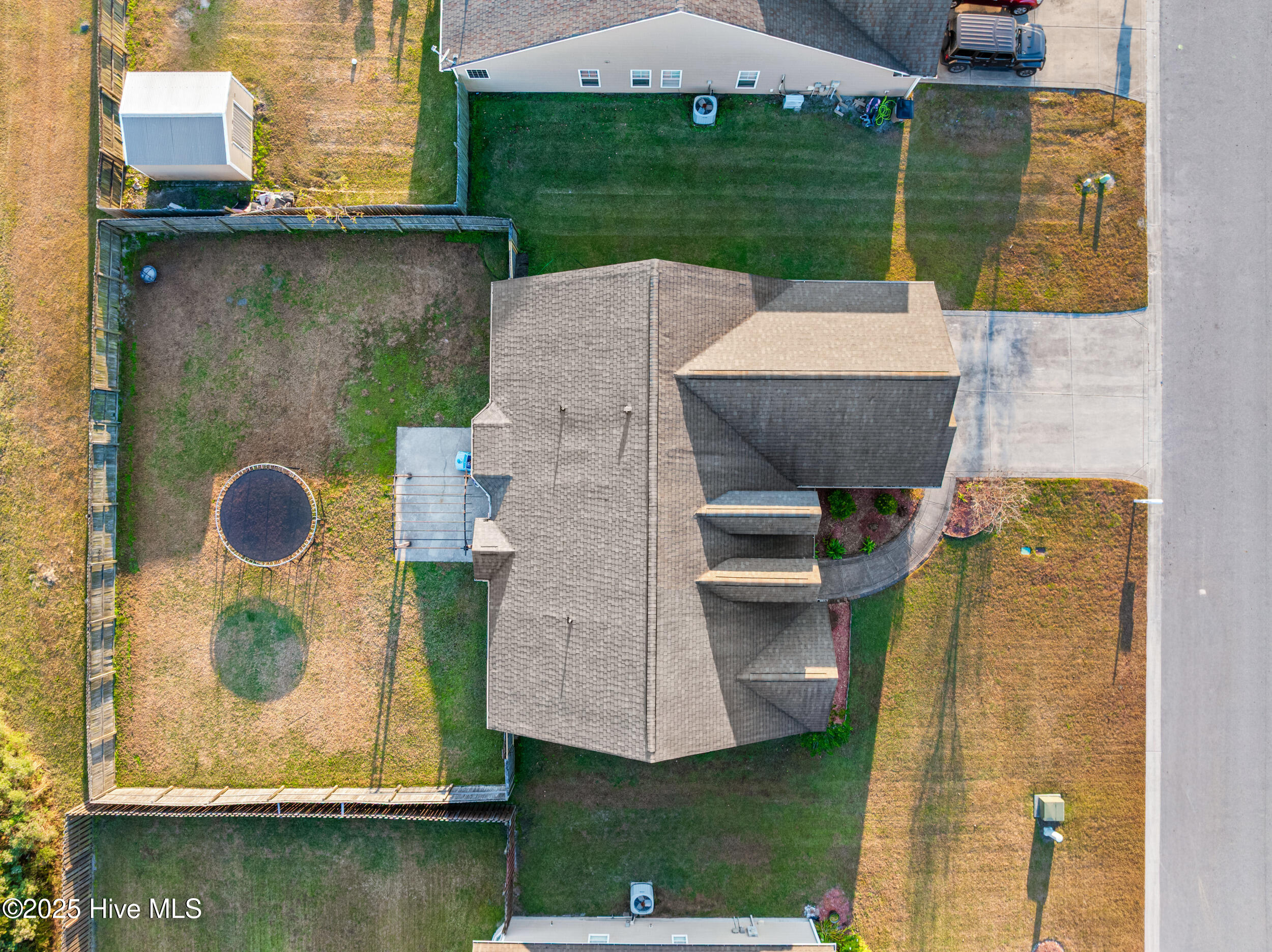 100543750 | Photo 38