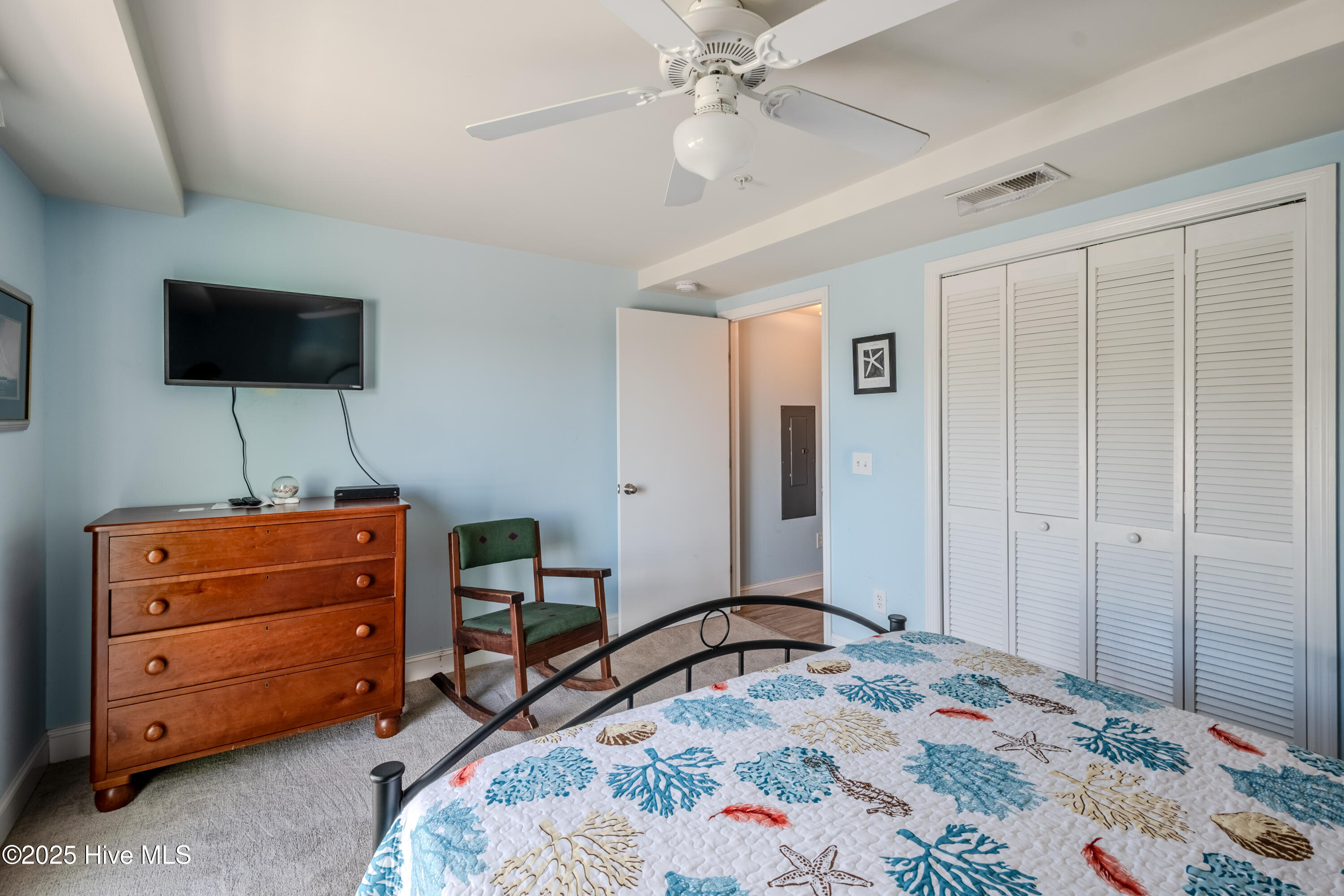 100535213 | Photo 22