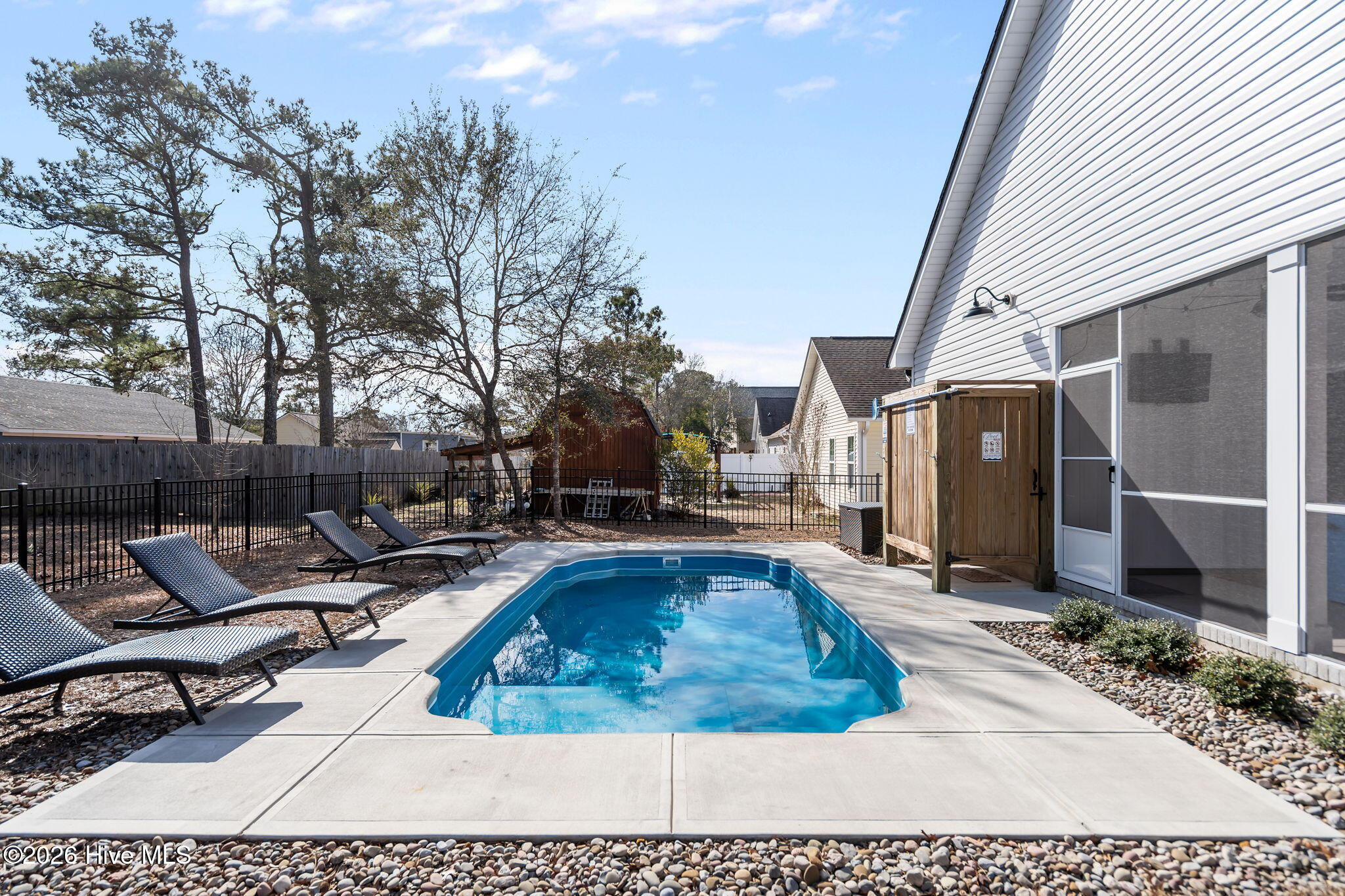 100552076 | Photo 33