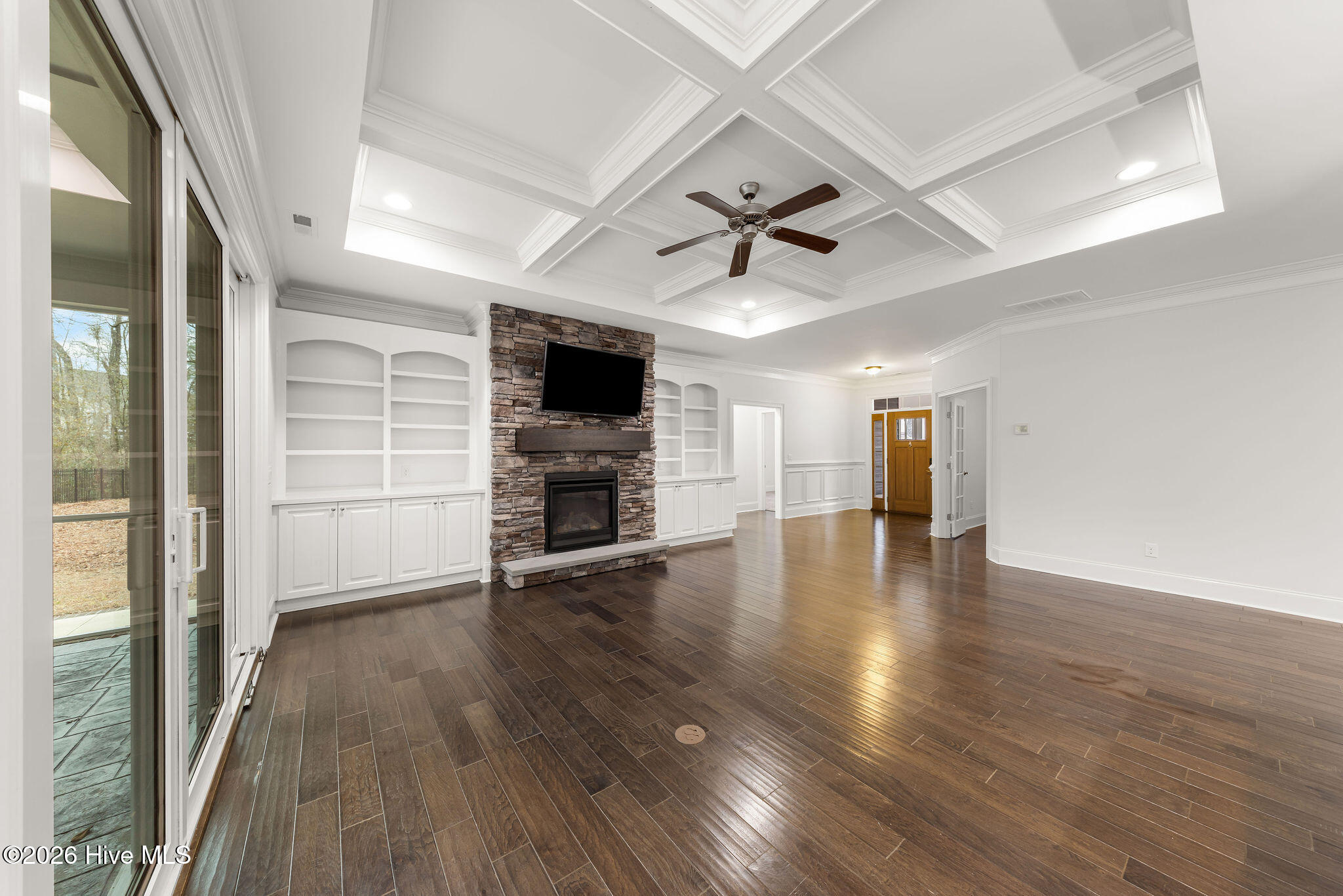 100554356 | Photo 14