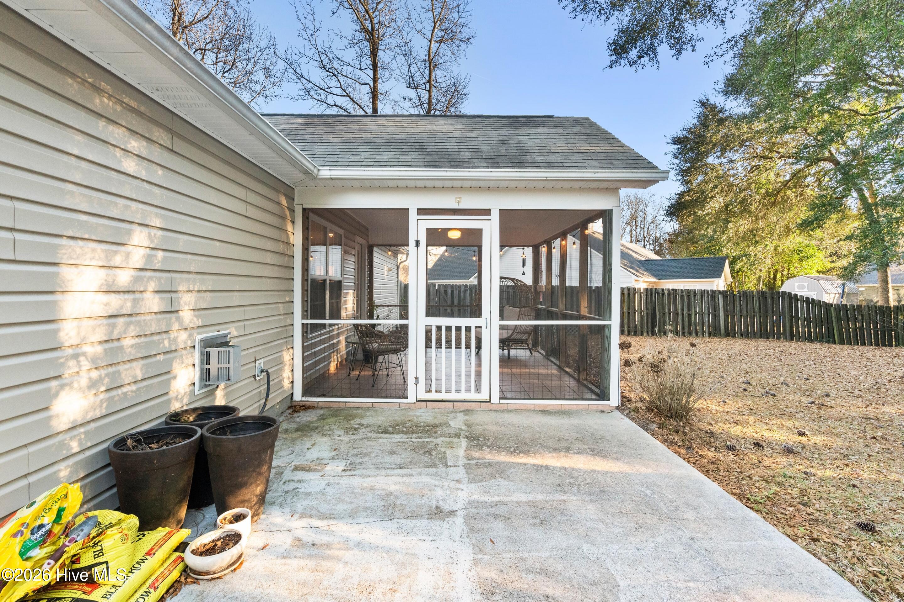 100549655 | Photo 53