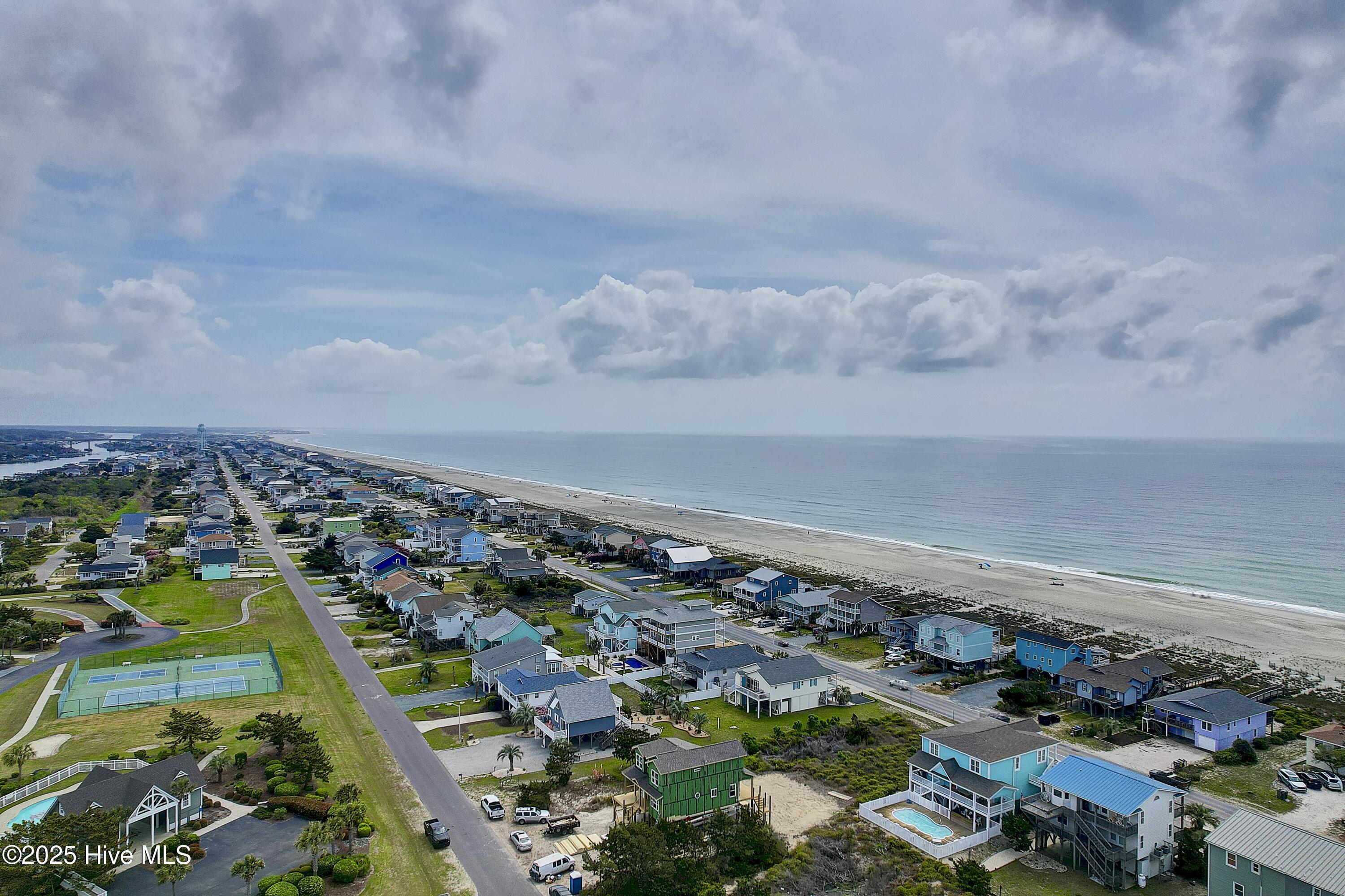 100560037 | Photo 32