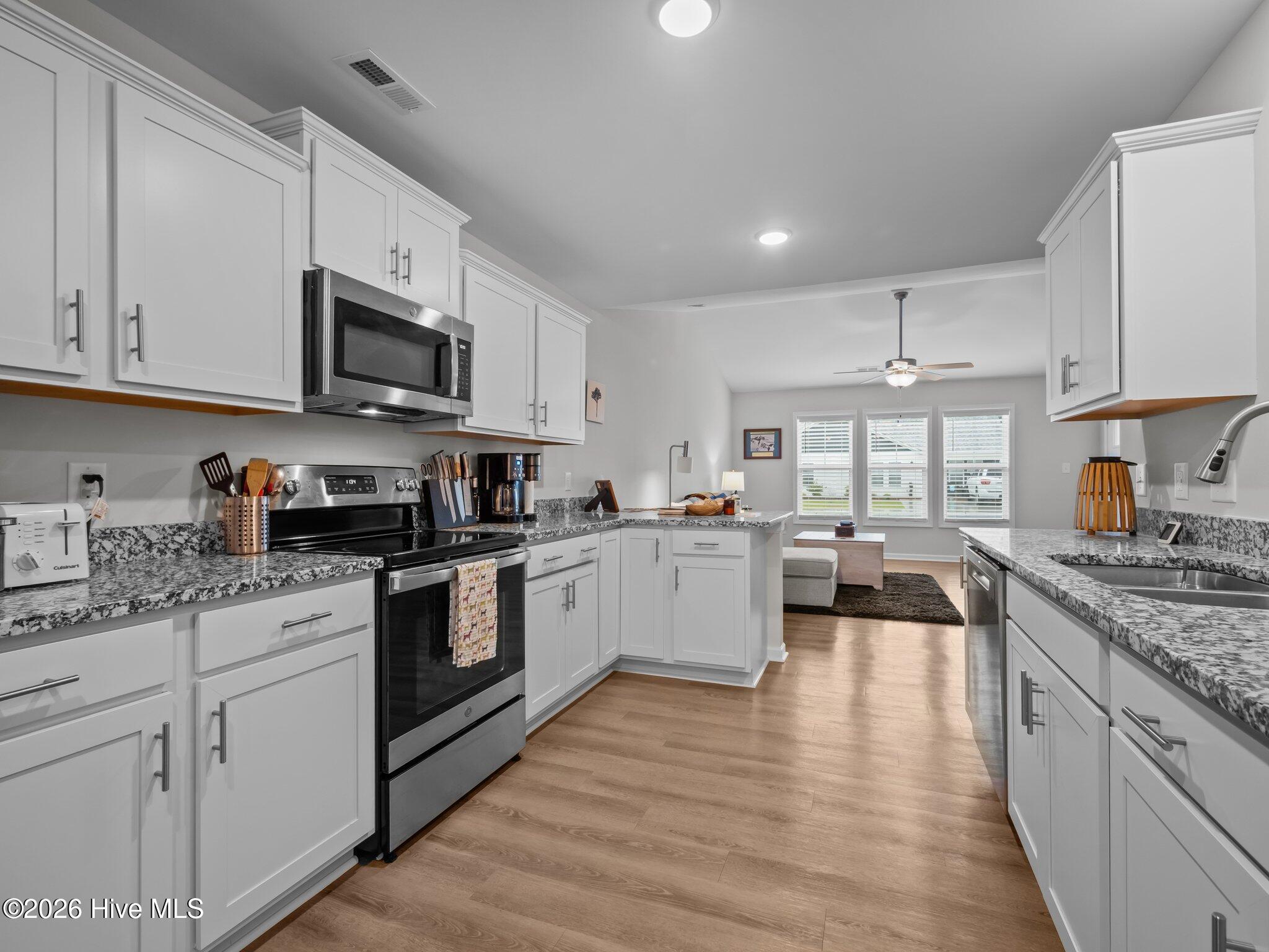 602 Villa Cove,Newport