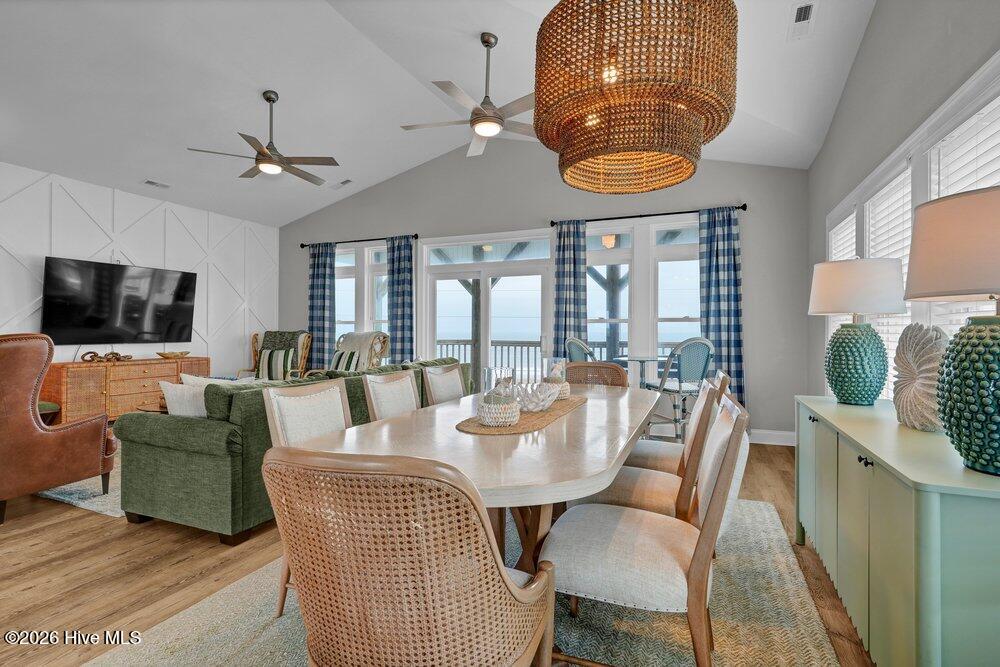 100558535 | Photo 34