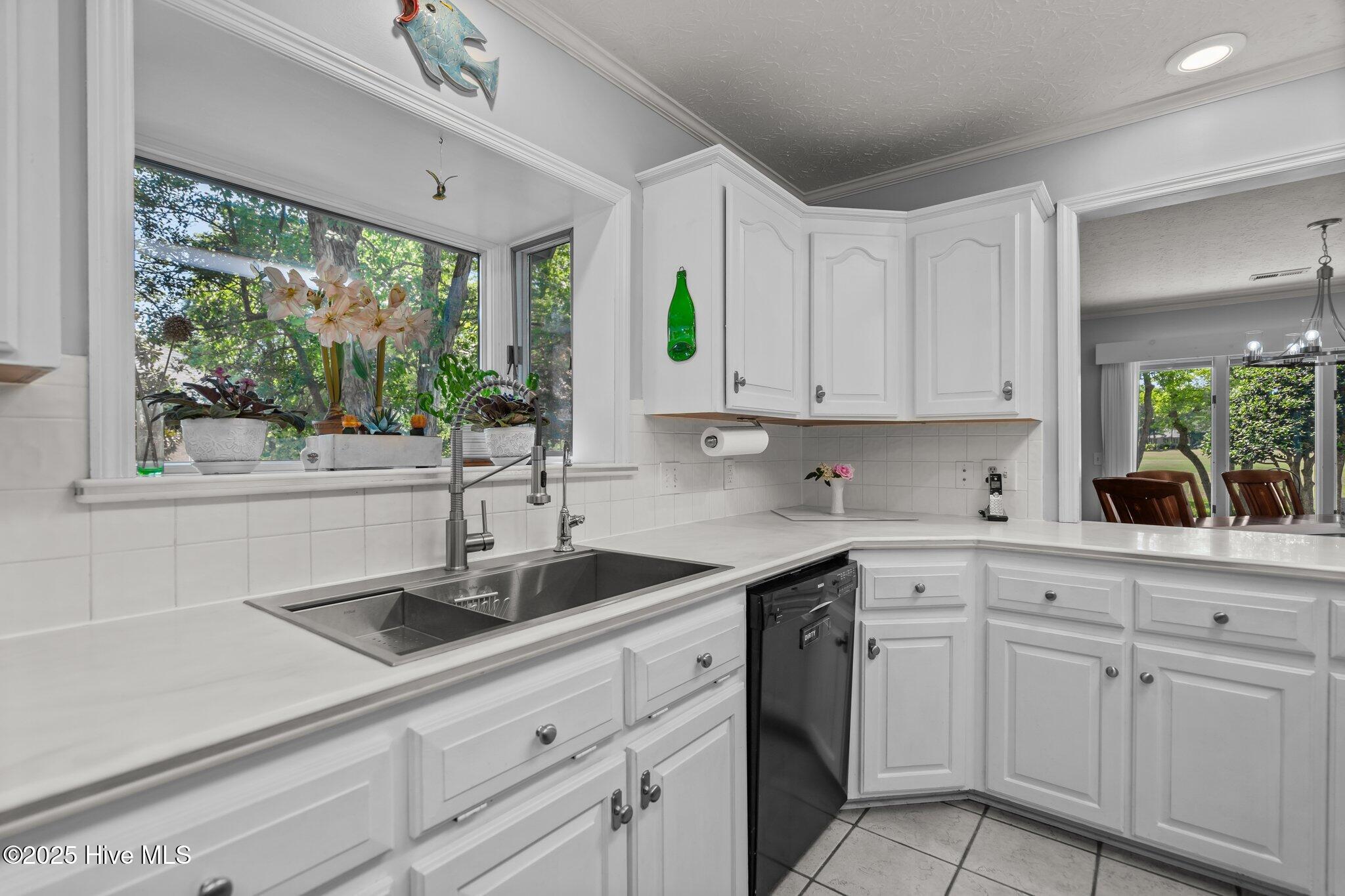 100524429 | Photo 30