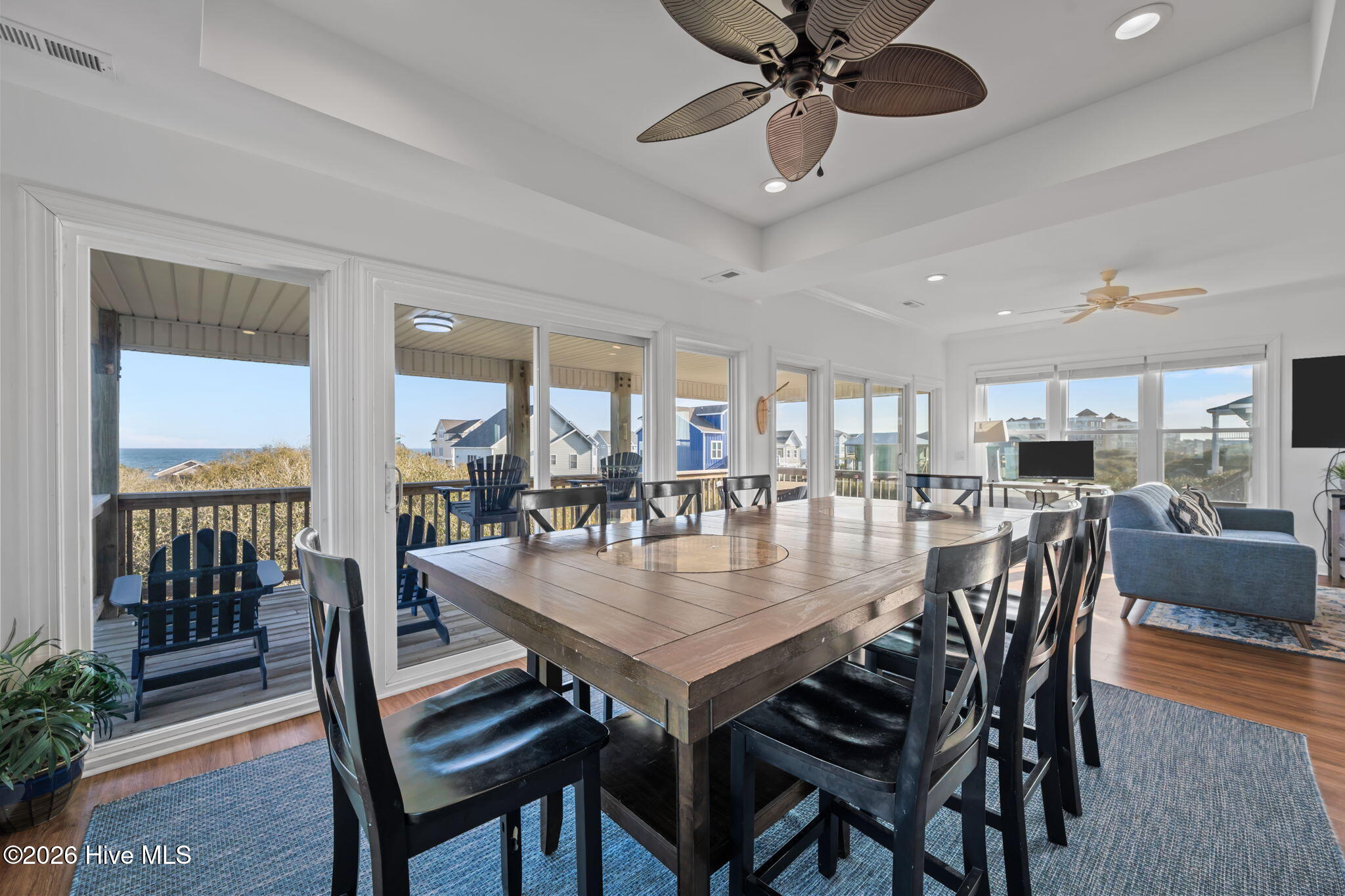 100565208 | Photo 20