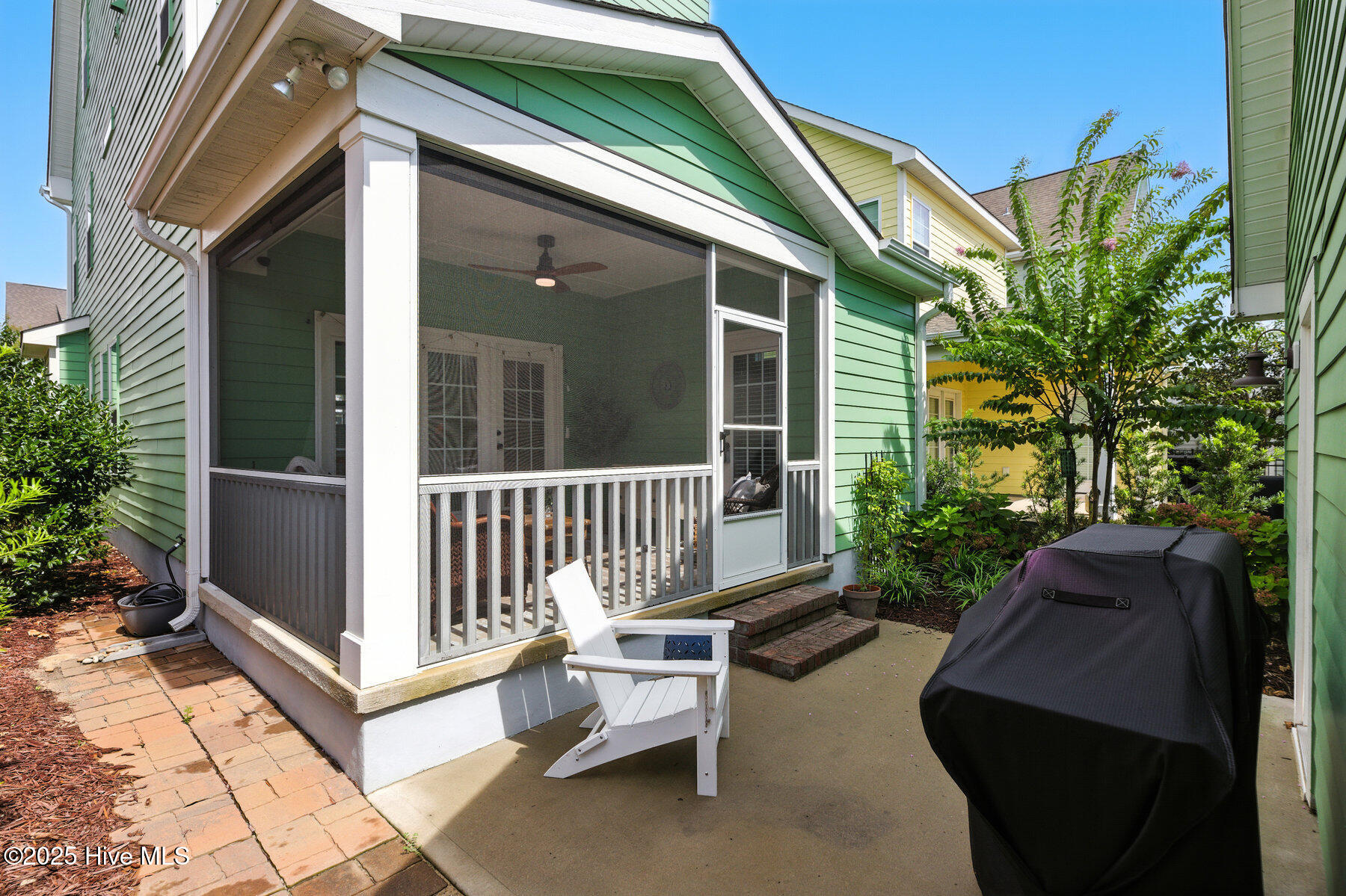 100547438 | Photo 25