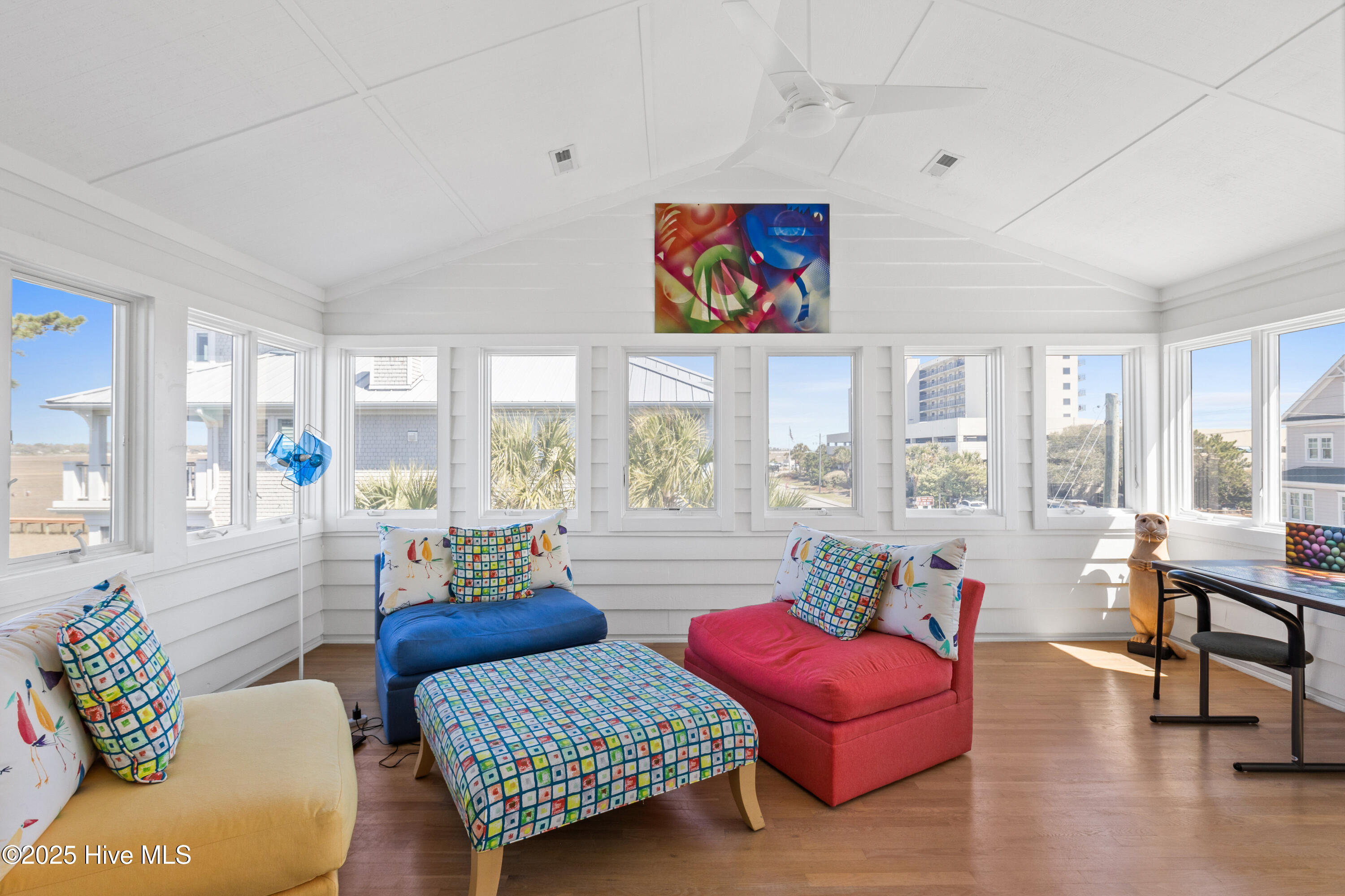 100497696 | Photo 27