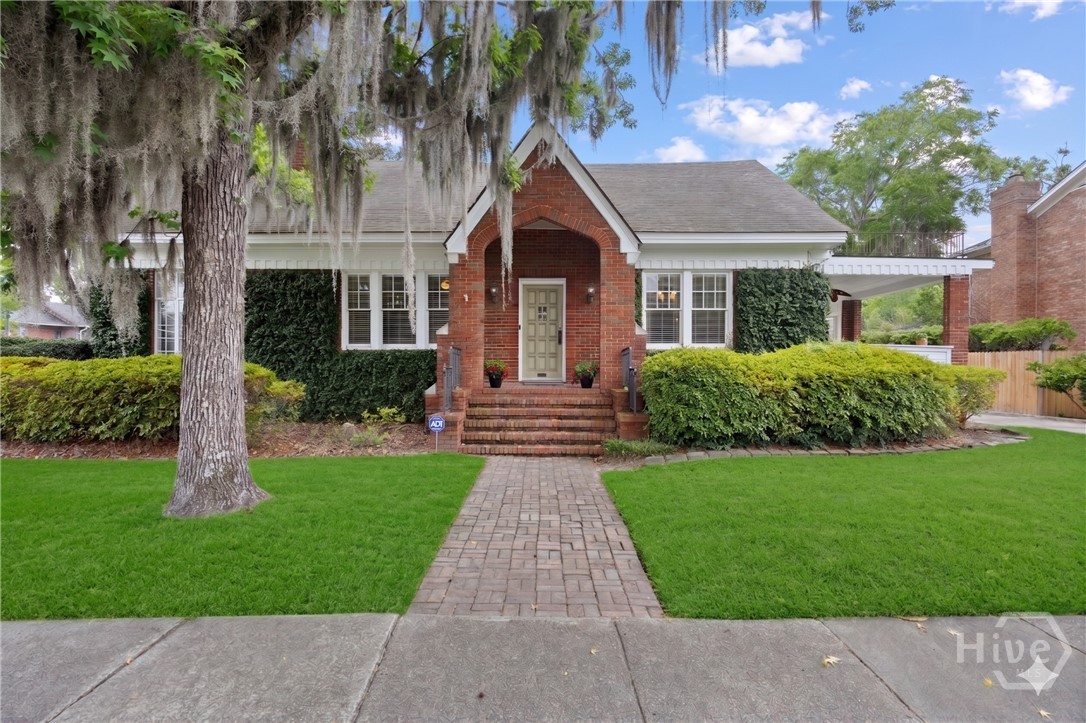 535 44th, Savannah, Georgia, 5 Bedrooms Bedrooms, 13 Rooms Rooms,3 BathroomsBathrooms,Single family residence,For sale,44th,SA356409