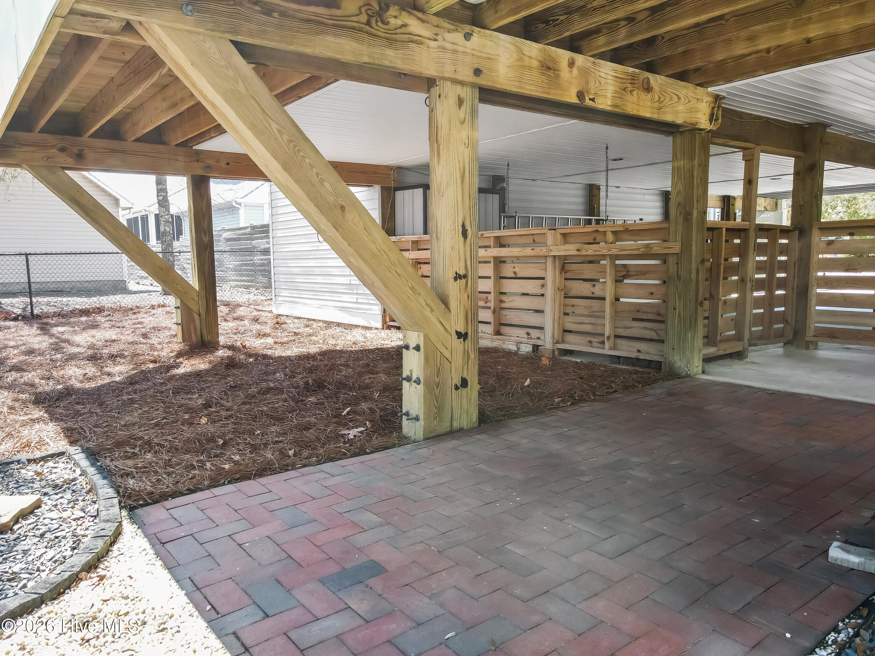 100557408 | Photo 27