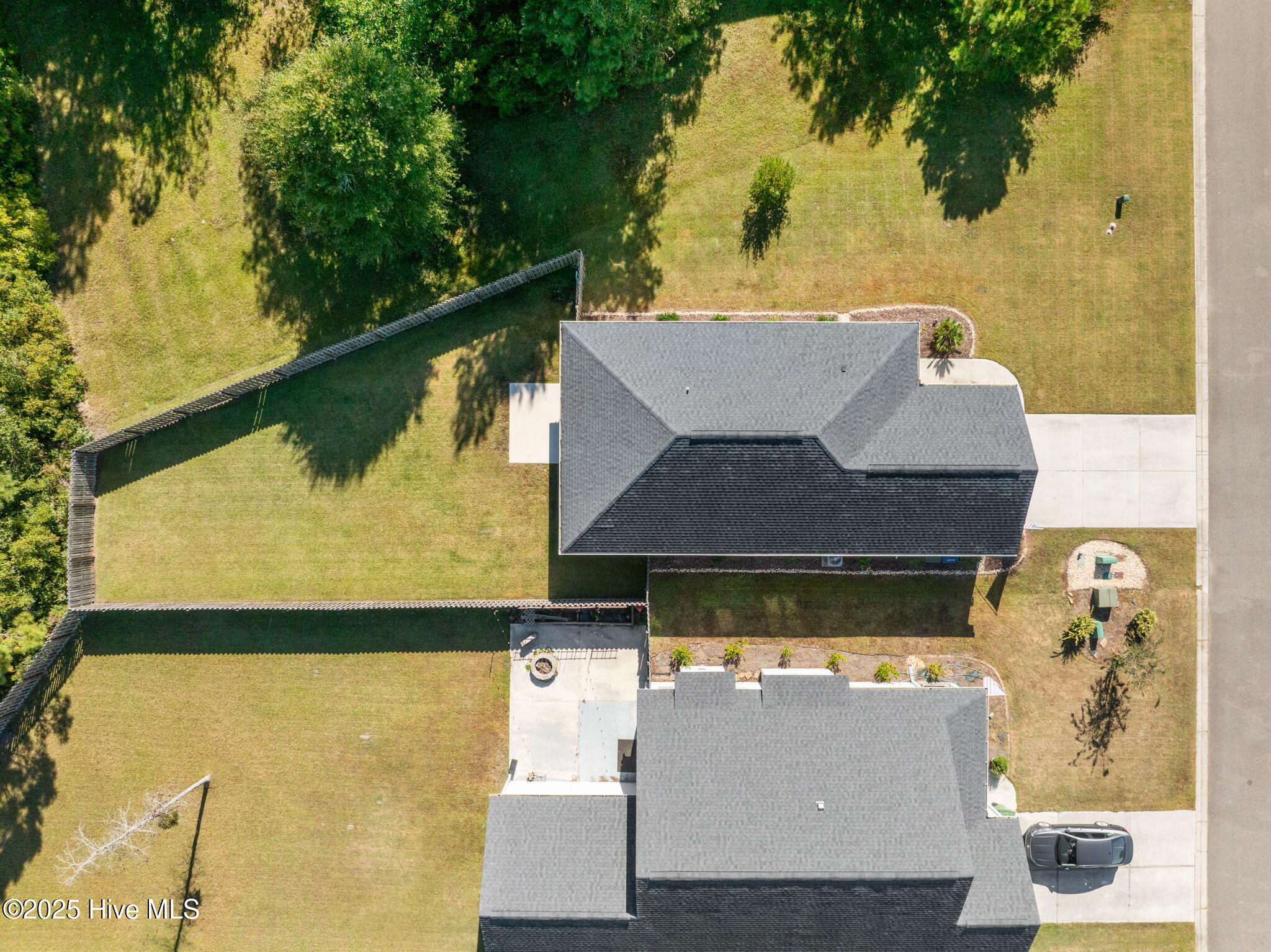 100536269 | Photo 42