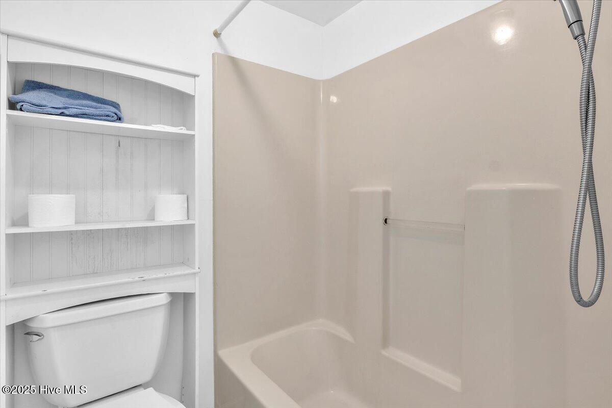 100539108 | Photo 35