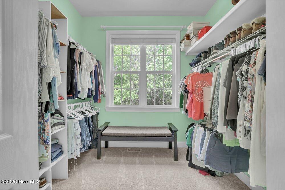 100568961 | Photo 27