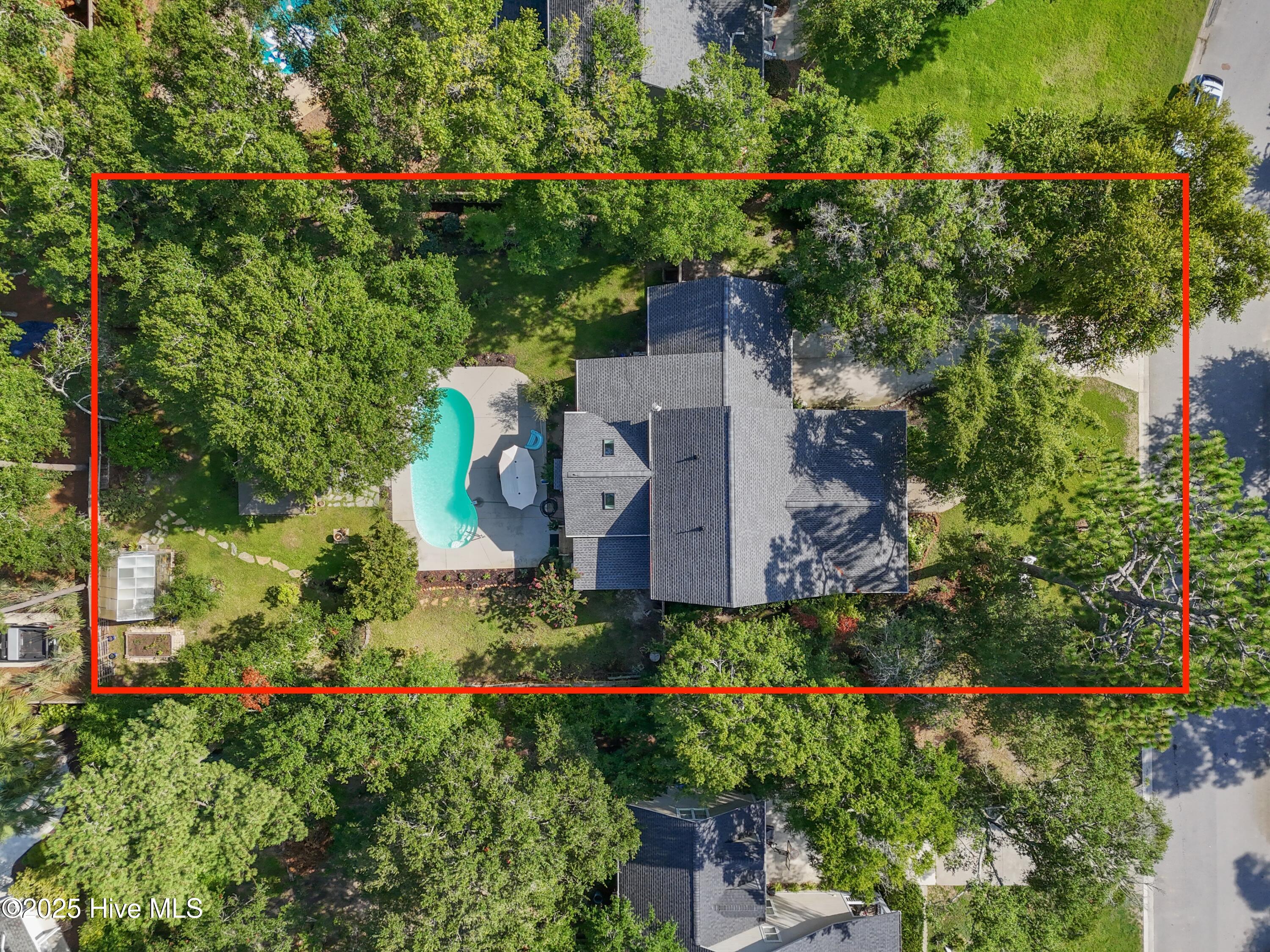 100522421 | Photo 70