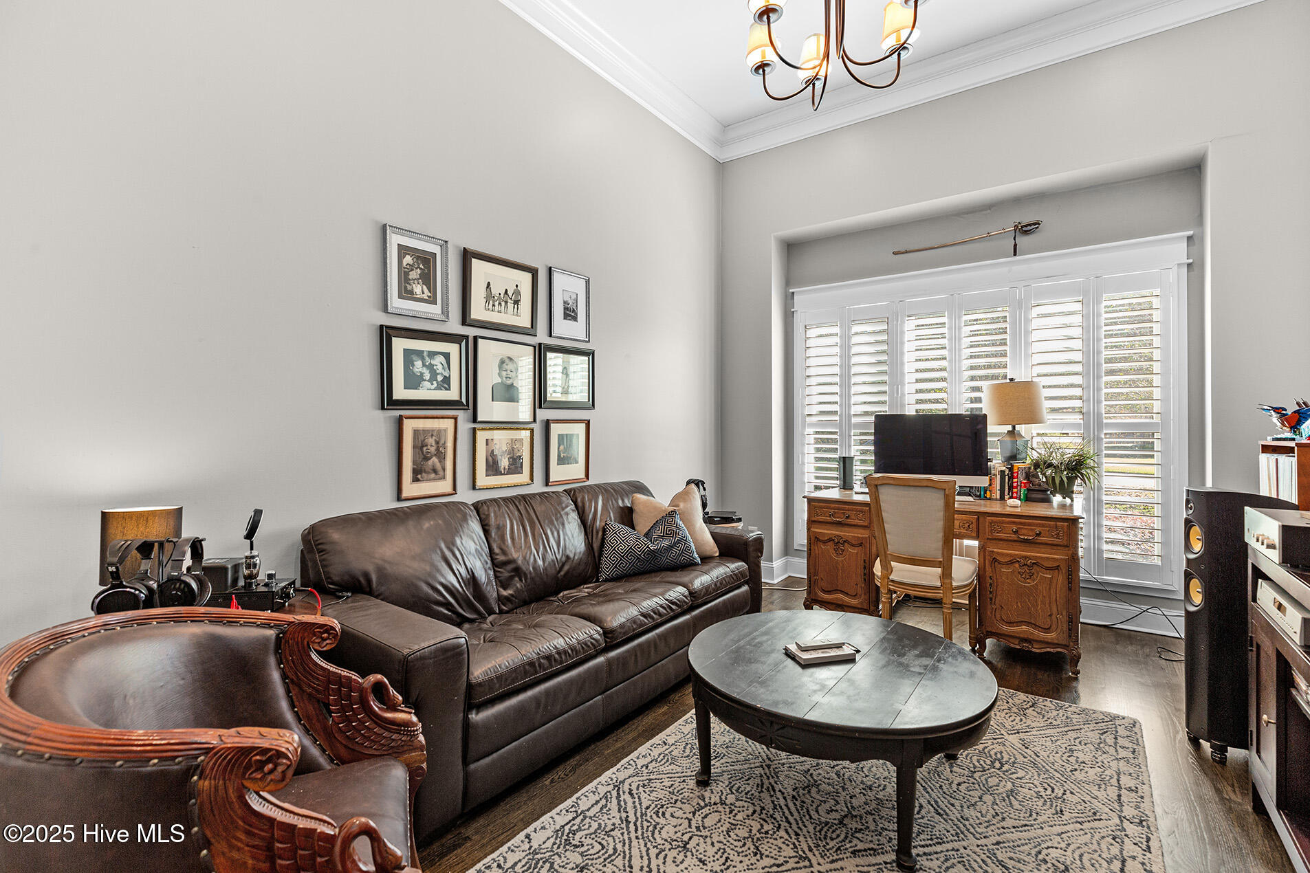 100541349 | Photo 11