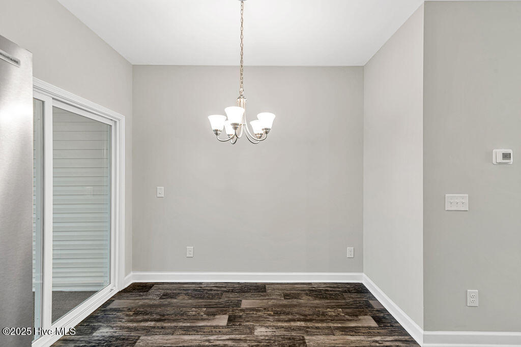 100545435 | Photo 13