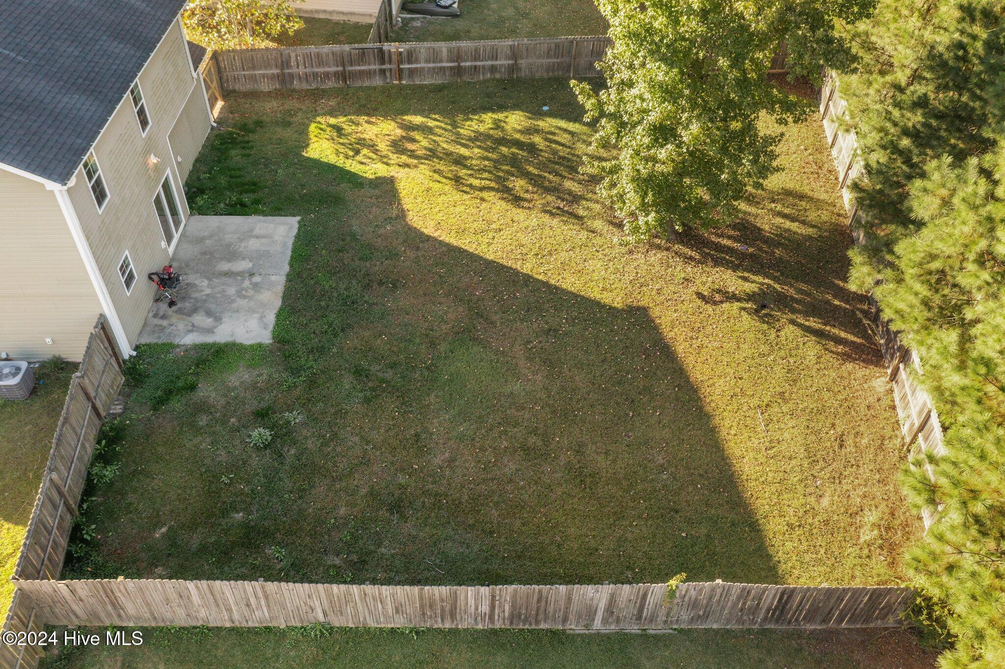 100567812 | Photo 25