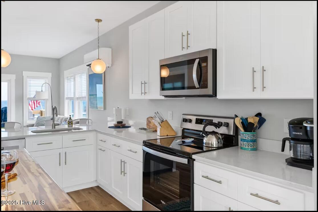 100534215 | Photo 12