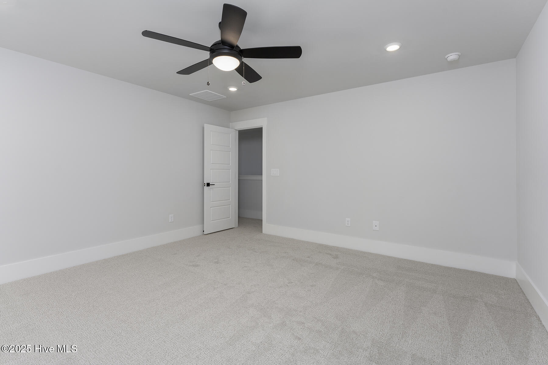 100506460 | Photo 17