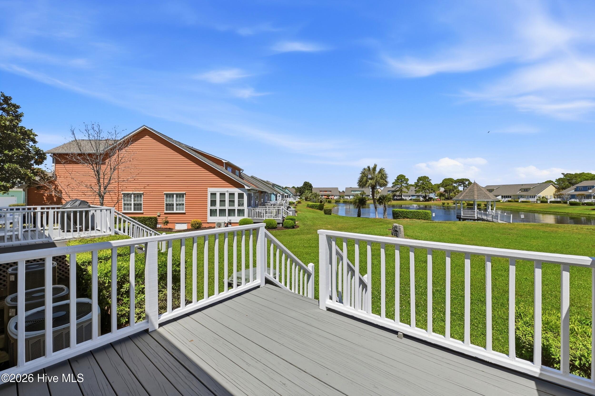 100566721 | Photo 27