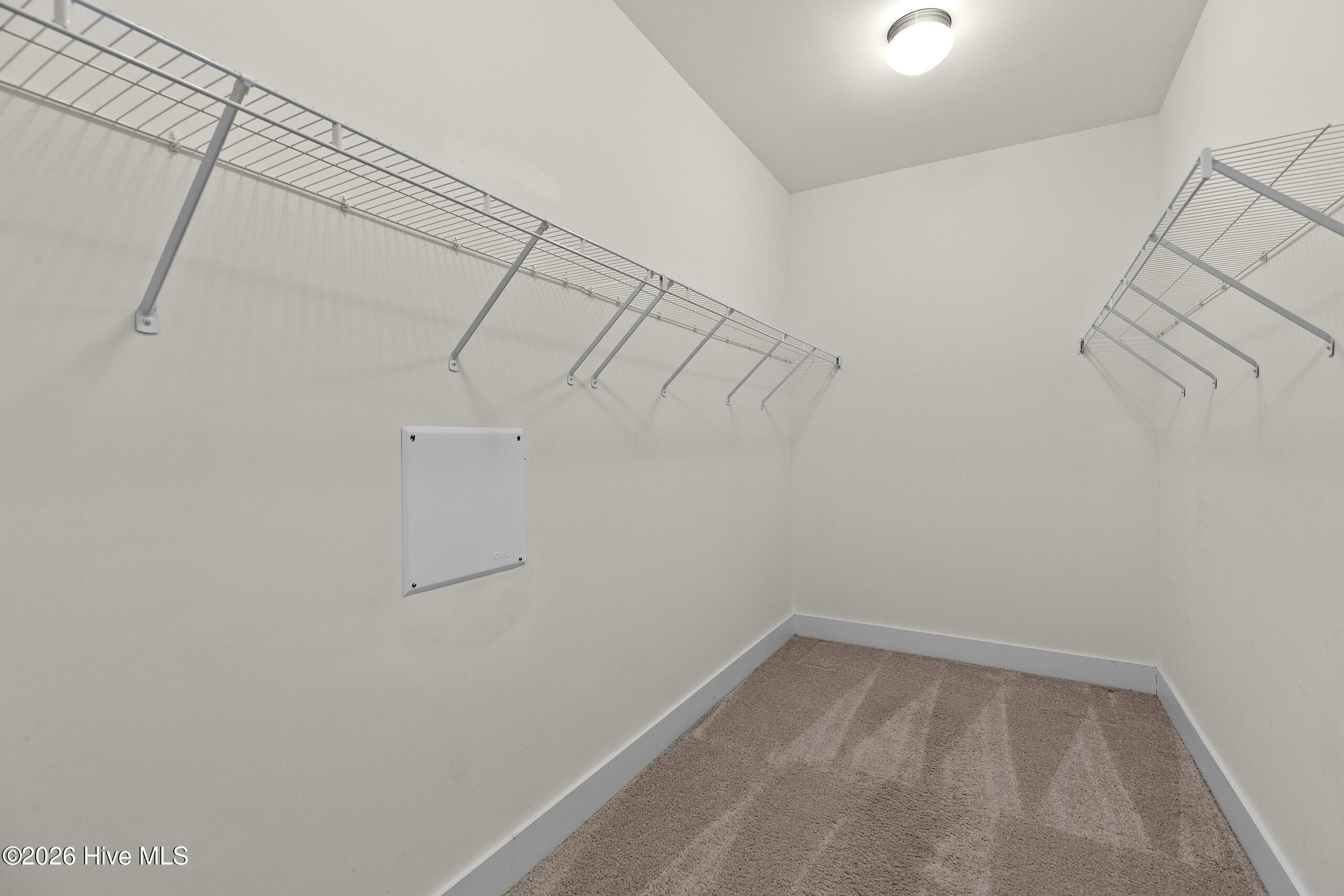 100550596 | Photo 27