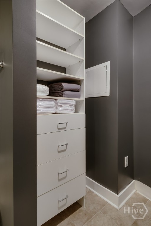 494 Baxter Street 32