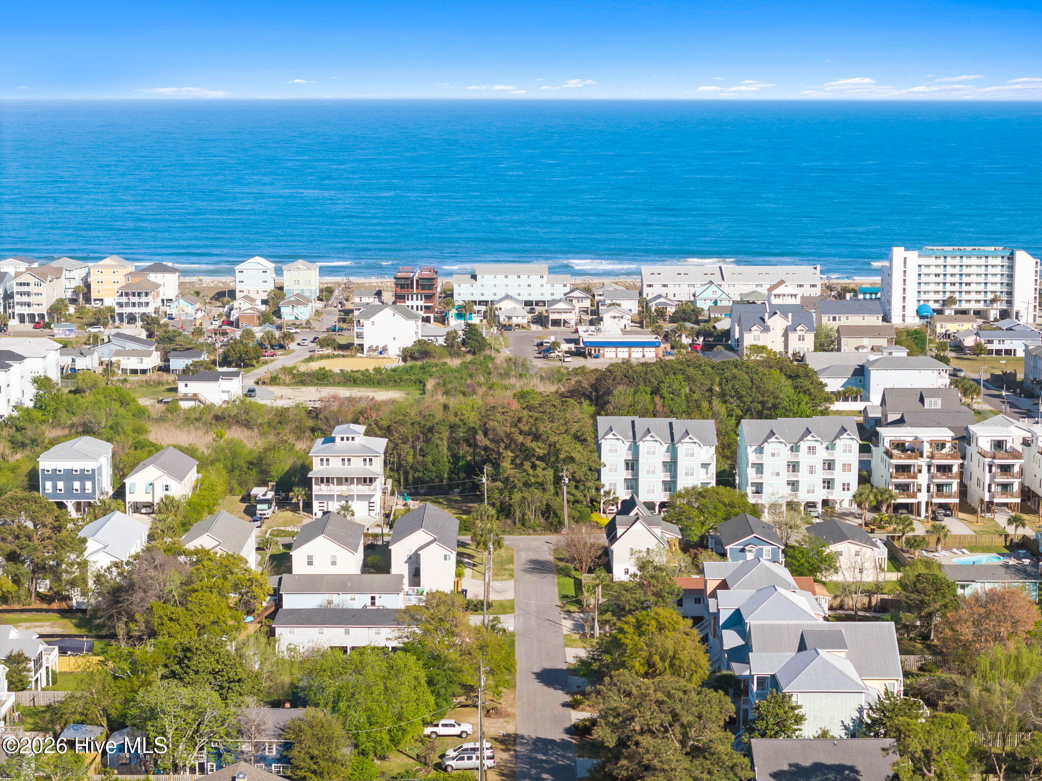 100565975 | Photo 39