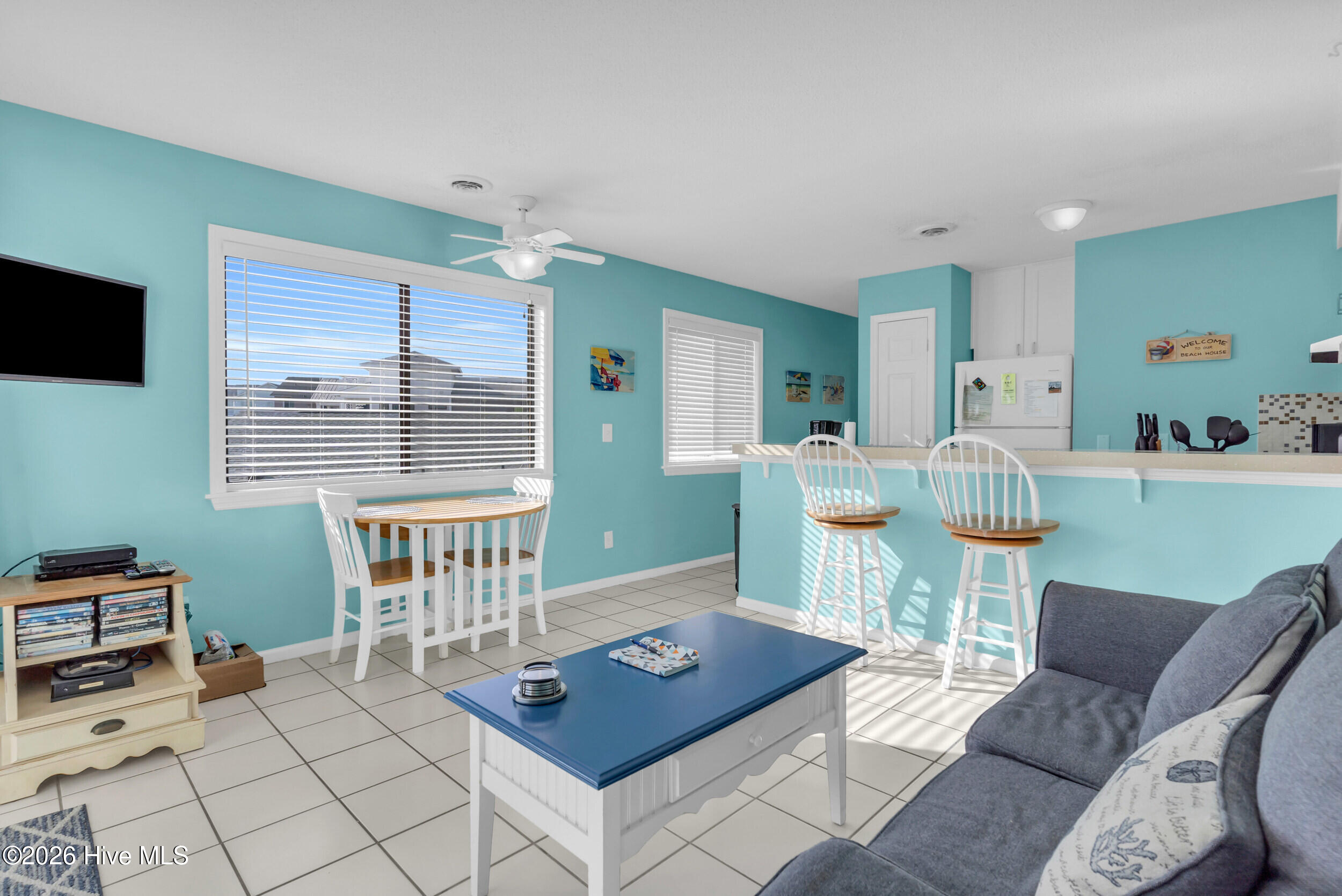 100550686 | Photo 15