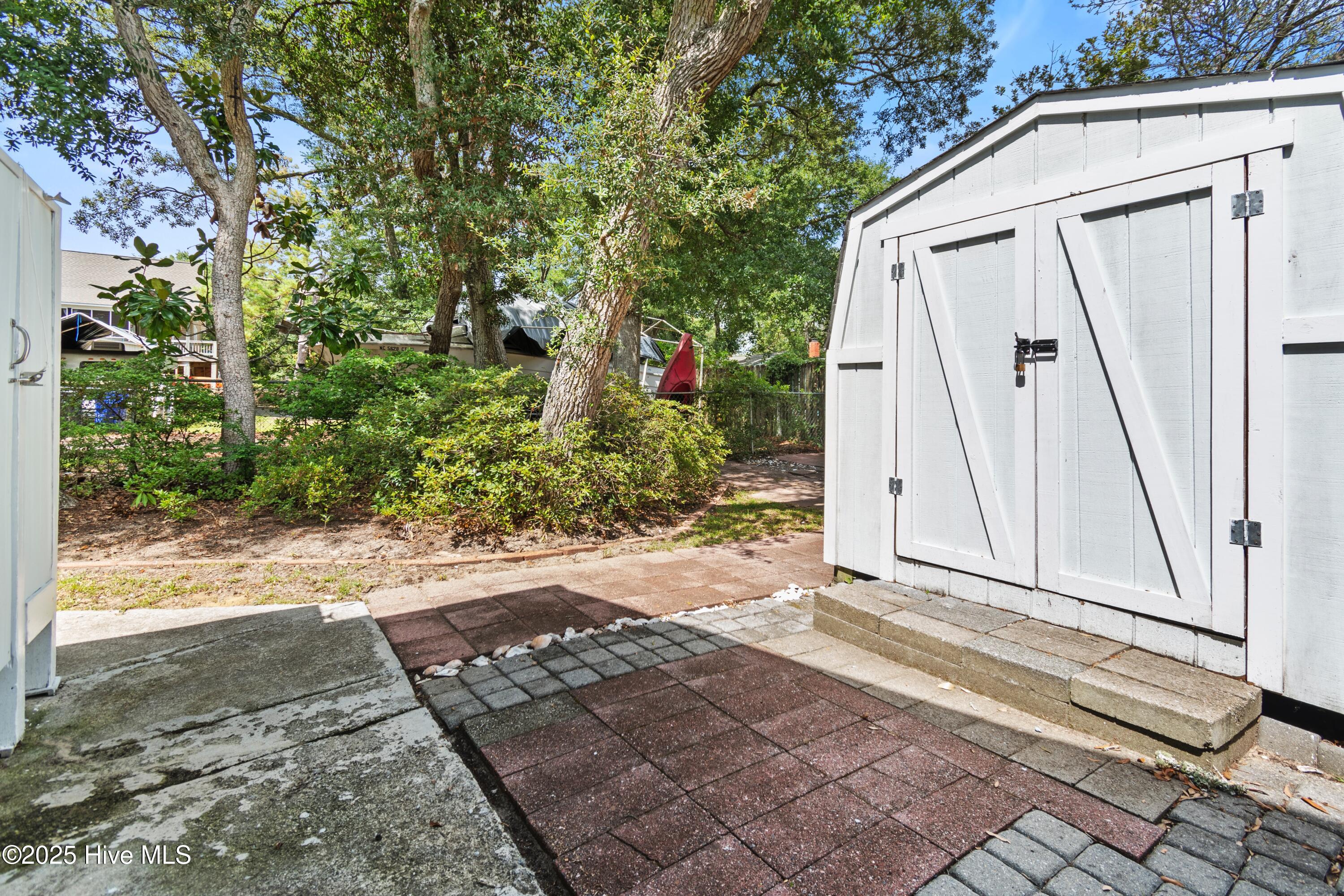 100522273 | Photo 27