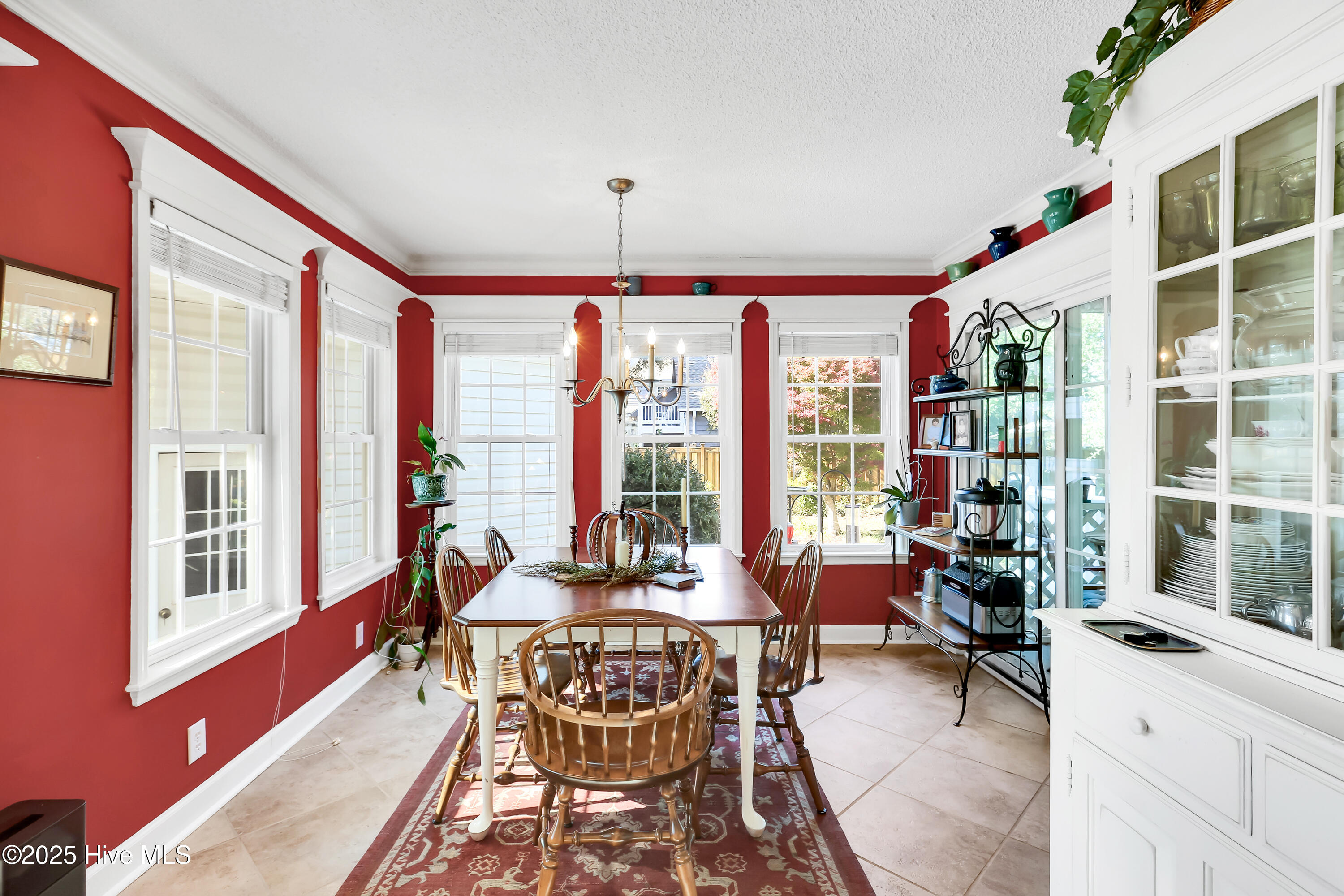 100544333 | Photo 14