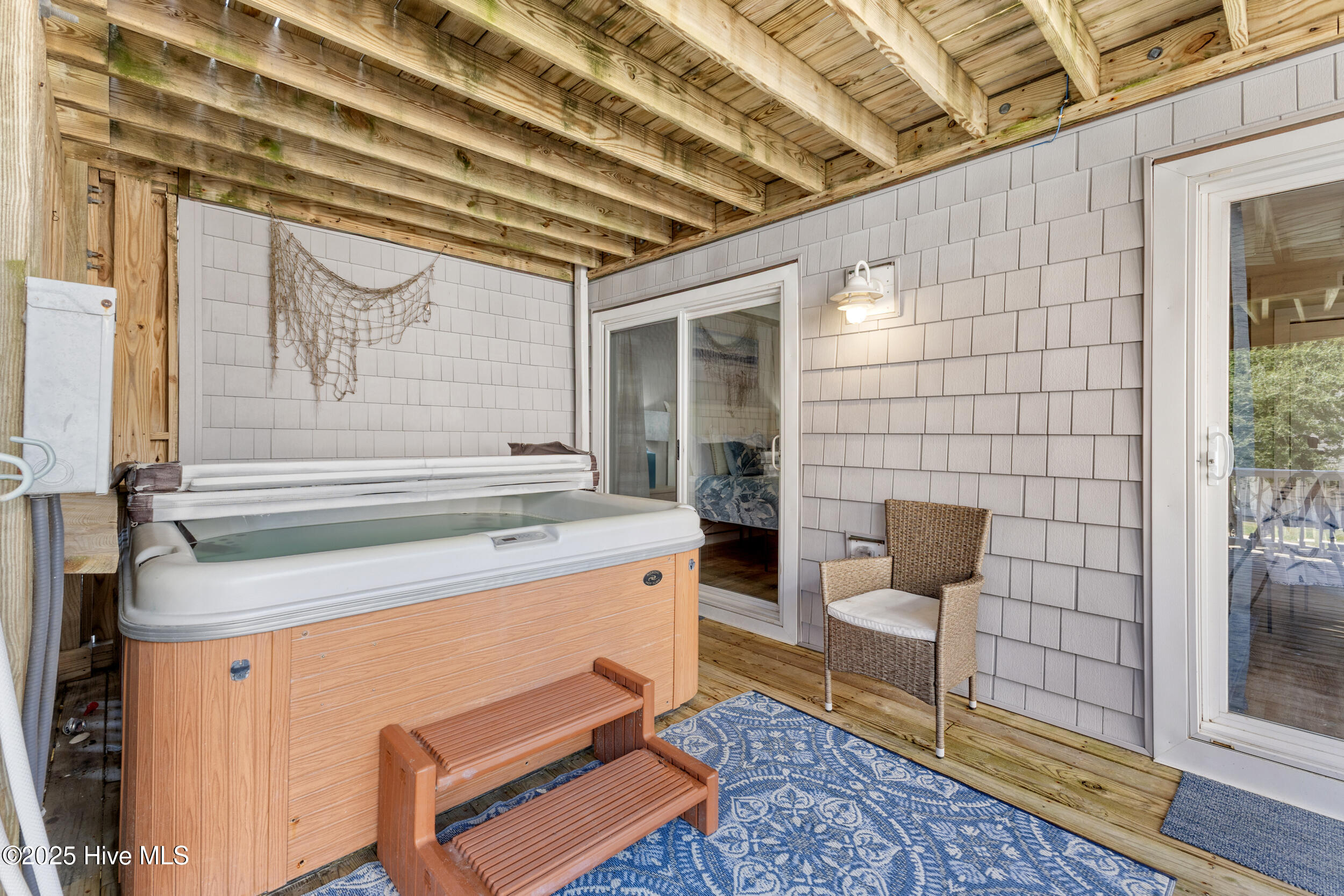 100532541 | Photo 49