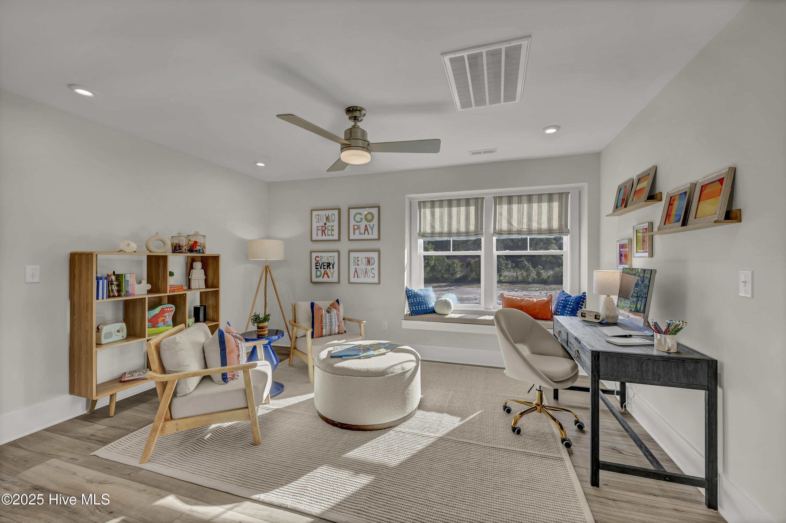 100539486 | Photo 14