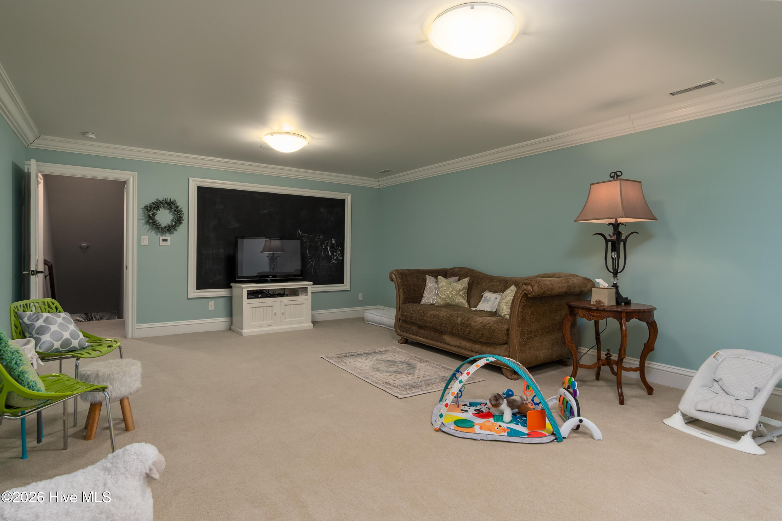 100550947 | Photo 73