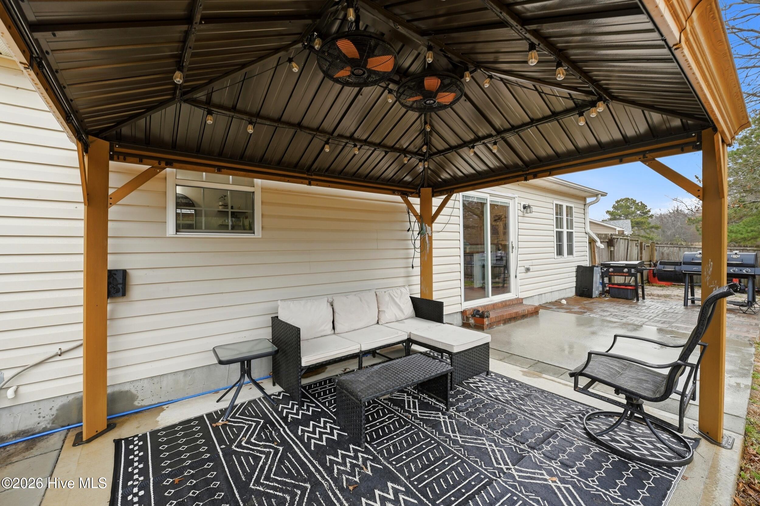 100557508 | Photo 24