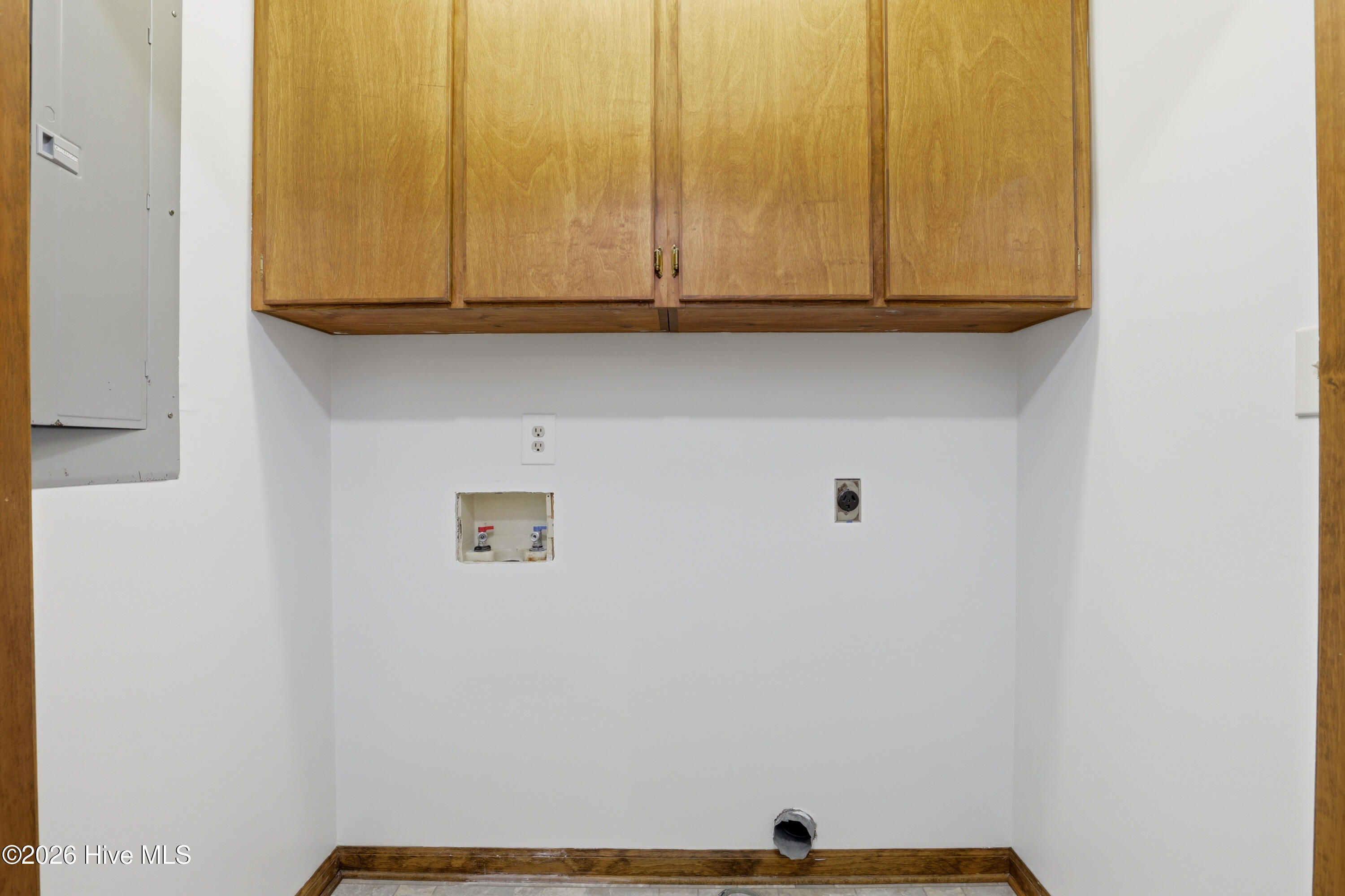 100569494 | Photo 50