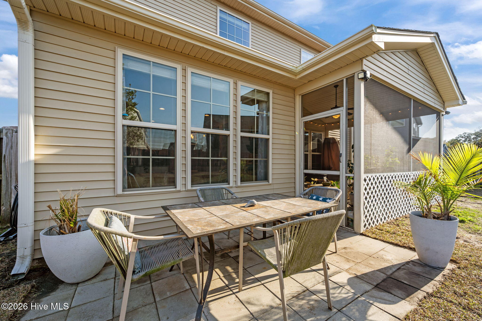 100564669 | Photo 36