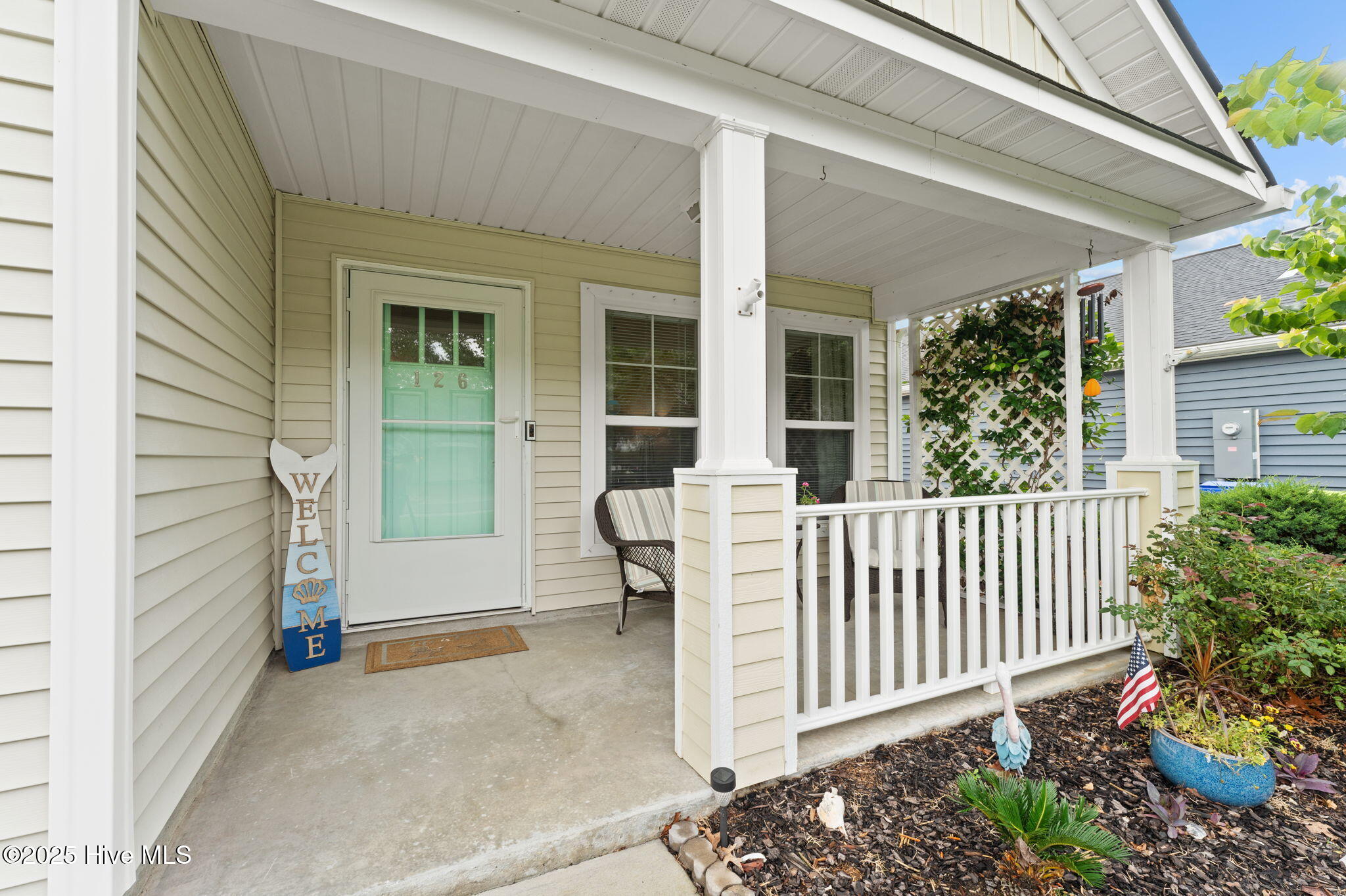 100548300 | Photo 11