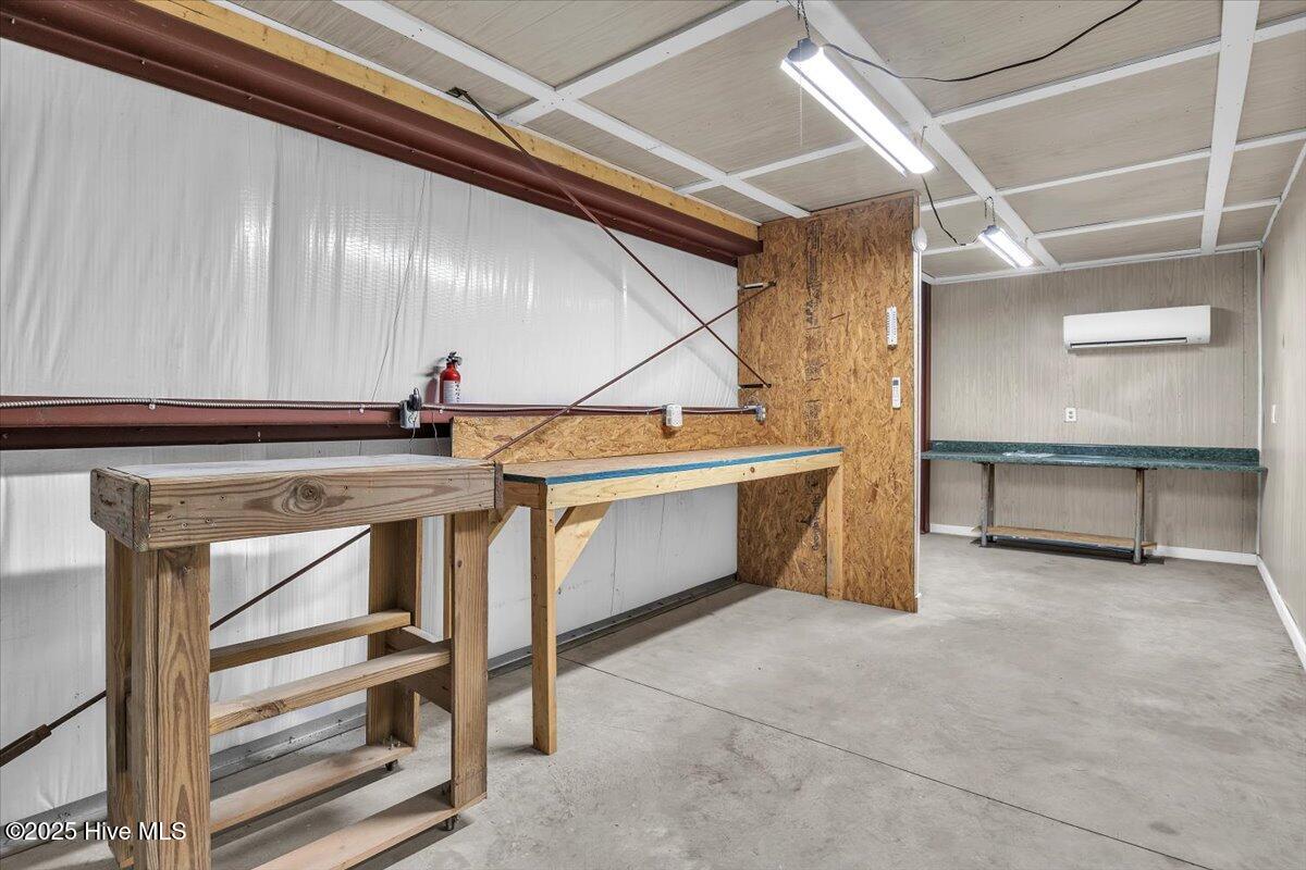 100568309 | Photo 24