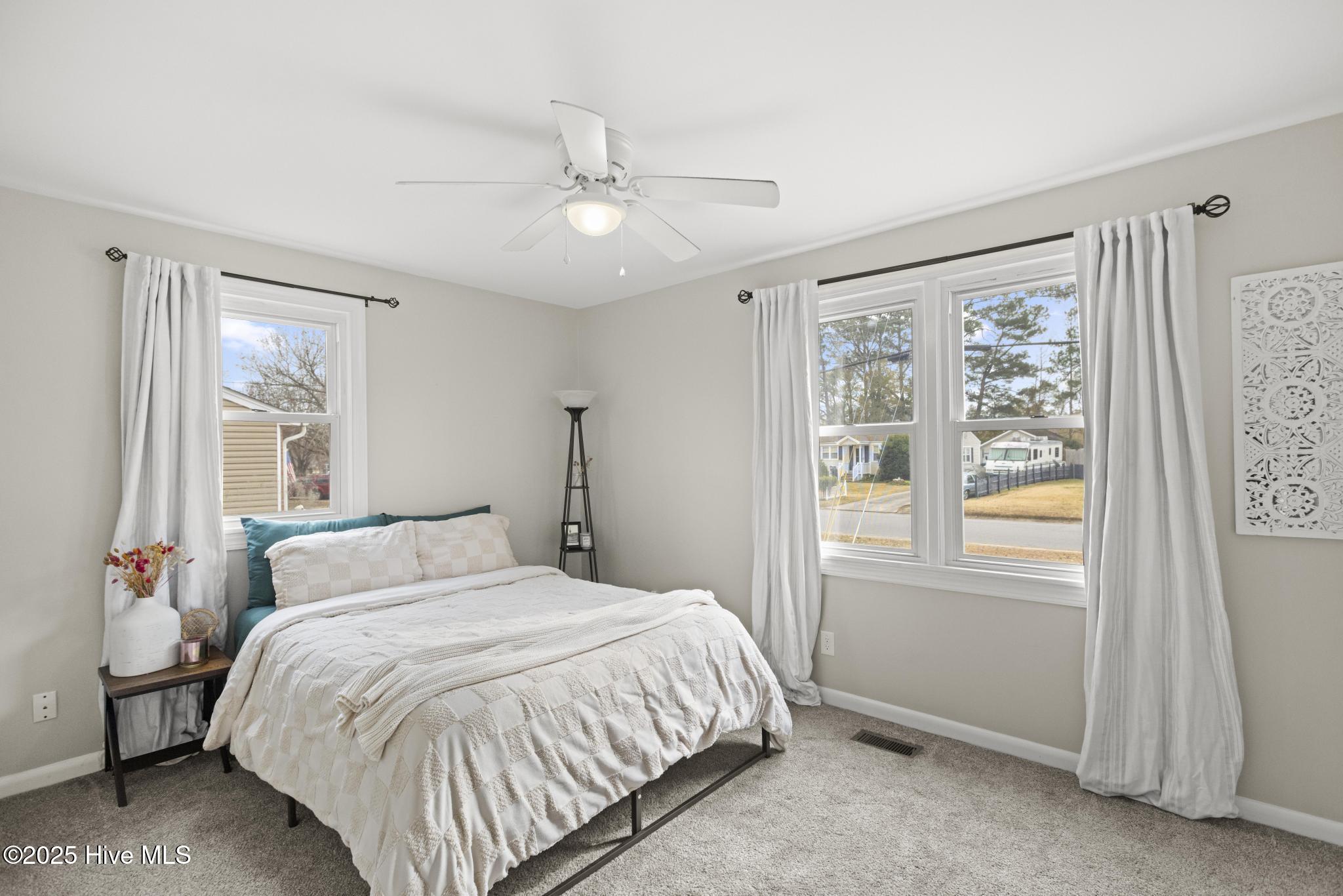 100546254 | Photo 19