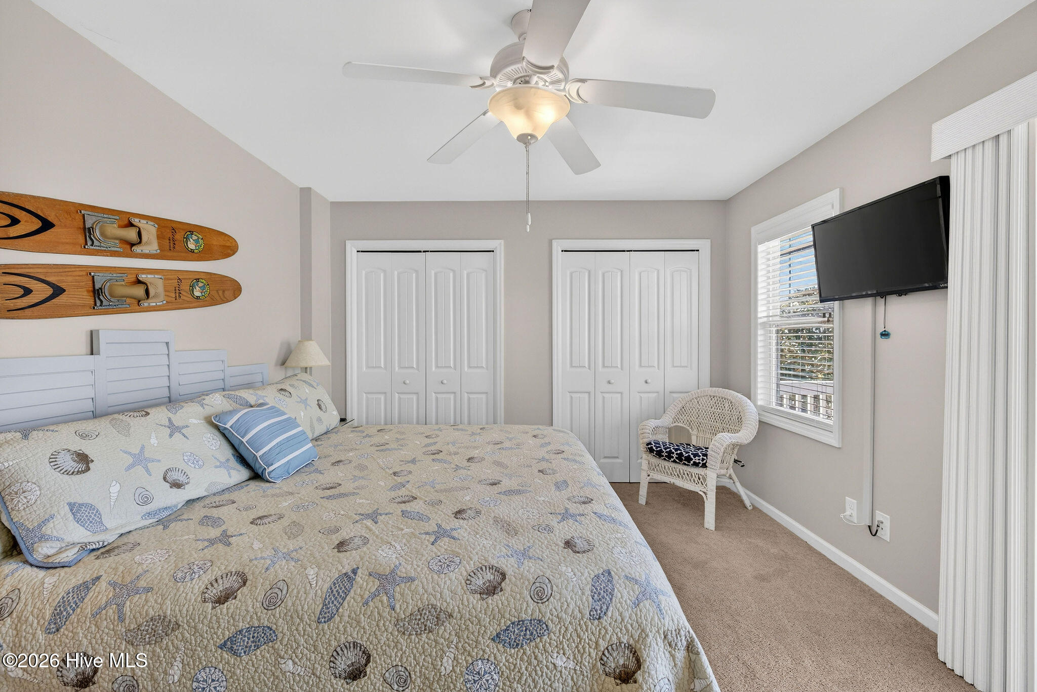 100549584 | Photo 43