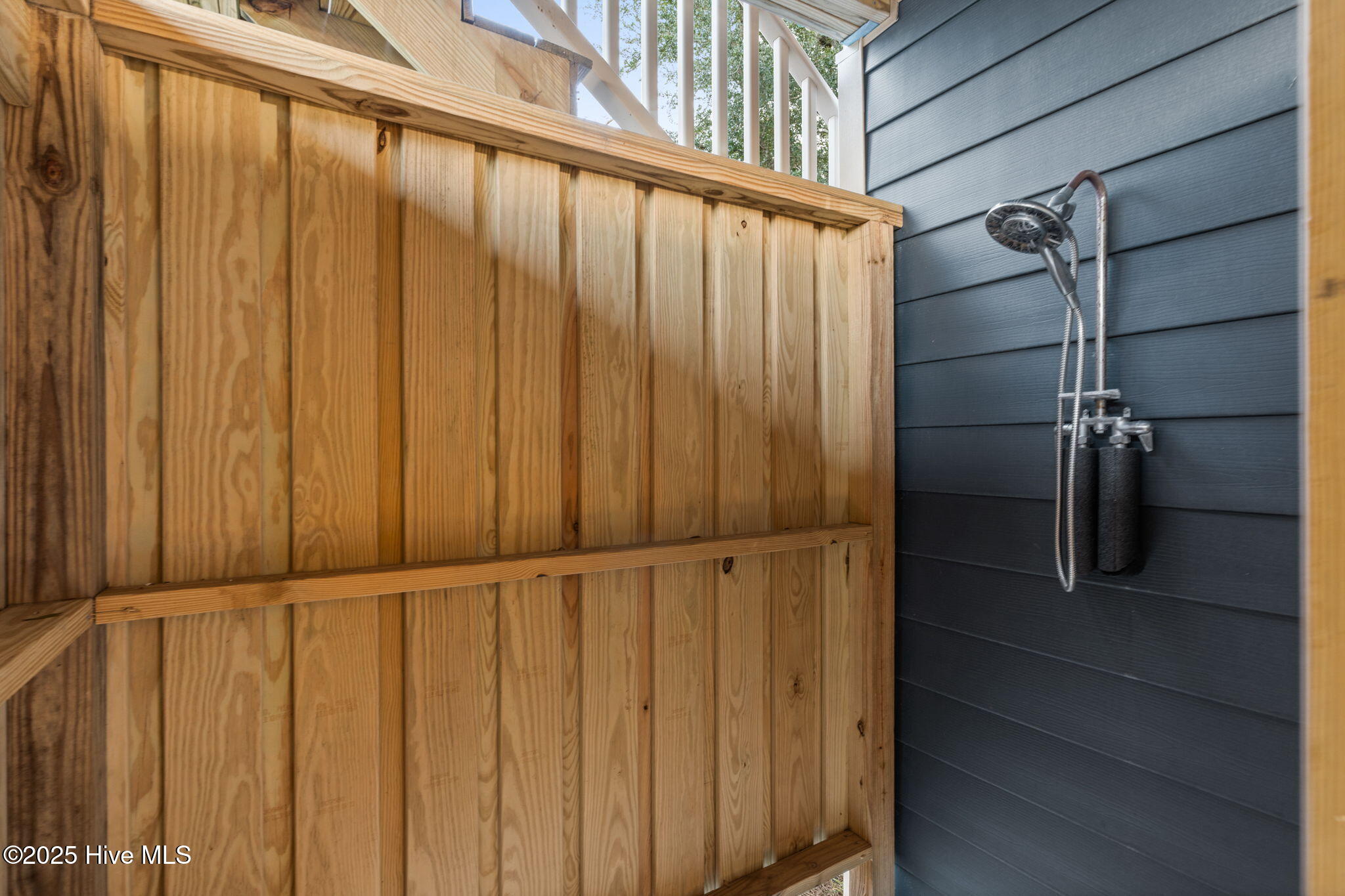 100541754 | Photo 54